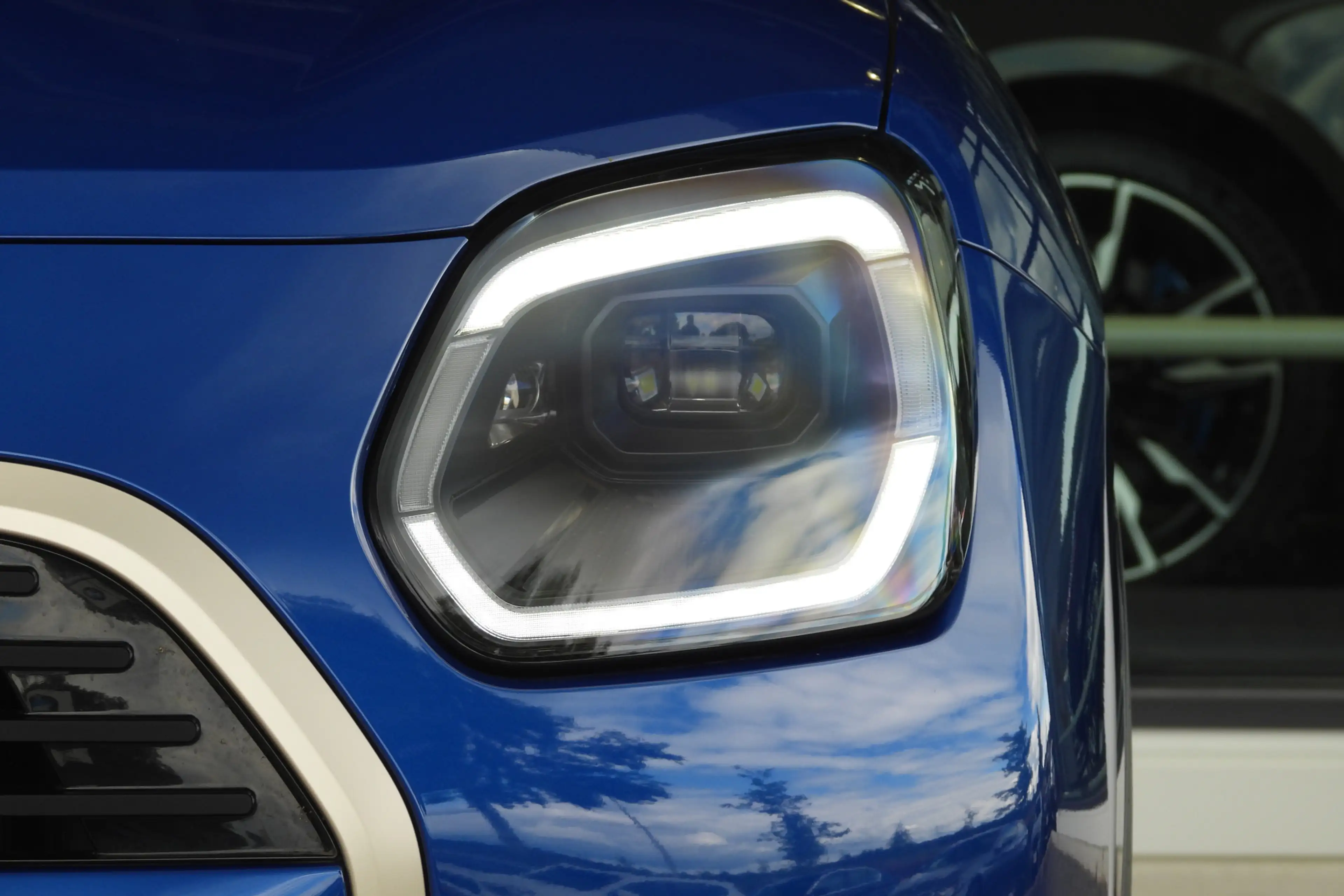 MINI Countryman C Automaat / Favoured Trim / Pakket L / 19" Kaleido — photo 14
