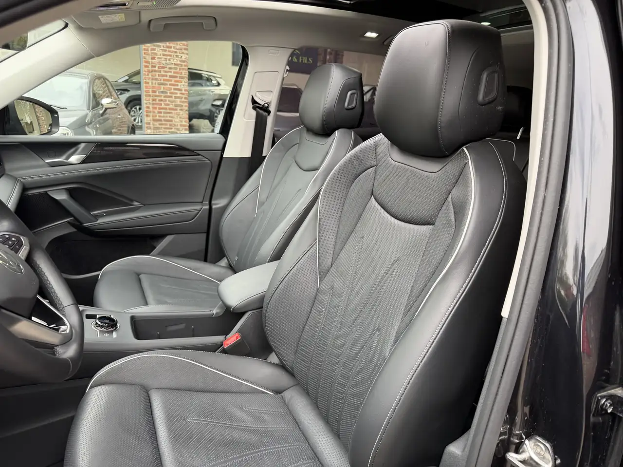 Volkswagen Tiguan Tiguan 1.5 eTSI mHEV ACT Life Business Premium OPF 10
