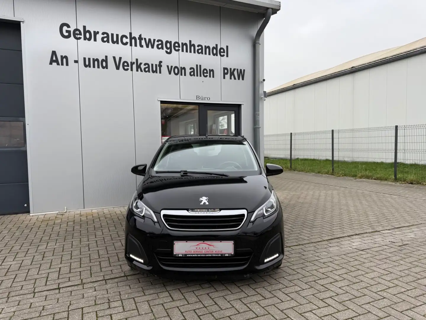 Peugeot 108 Active*1HAND*SCHECKHEFT*GJREIFEN*KLIMA*MWST Schwarz - 2