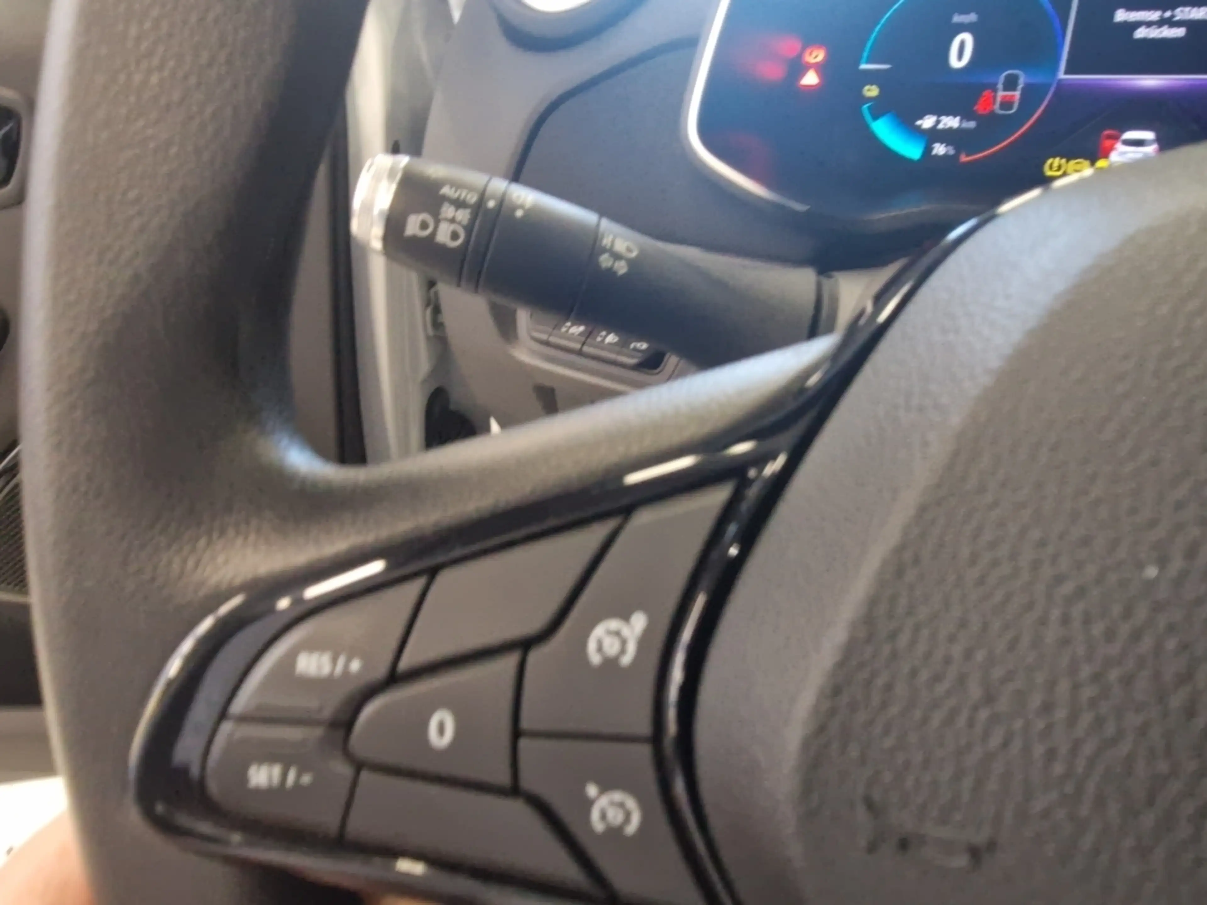Renault ZOE Z.E.50 LIFE Klima Tempomat DAB+ — photo 15
