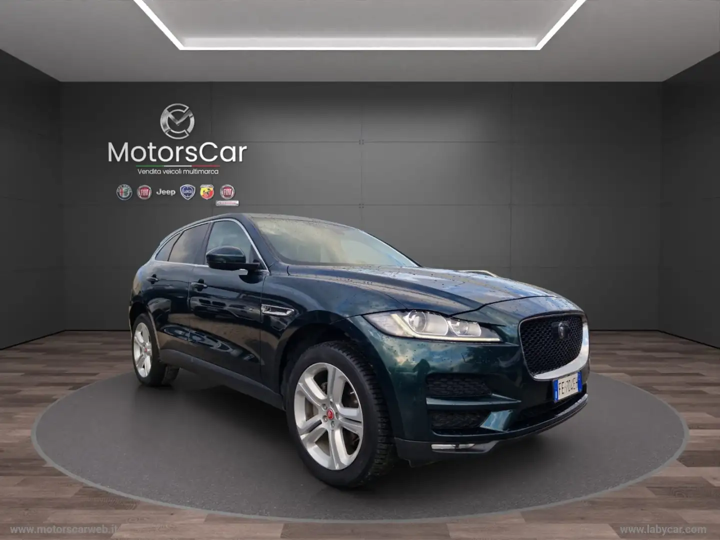Jaguar F-Pace 2.0 D 180 CV AWD aut. Portfolio Verde - 1