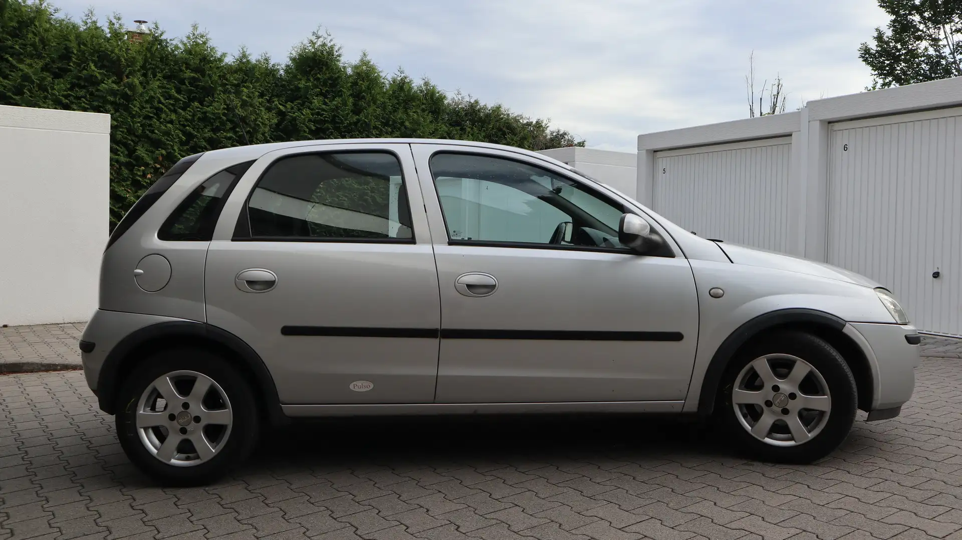 Opel Corsa 1.2 16V Style Klima Alu ZV el.FH Euro4 Silber - 2