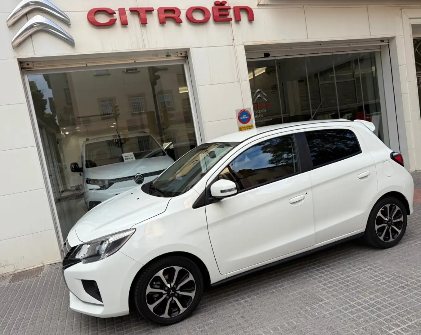 Mitsubishi Space Star 120 MPI Kaiteki Blanco - 2