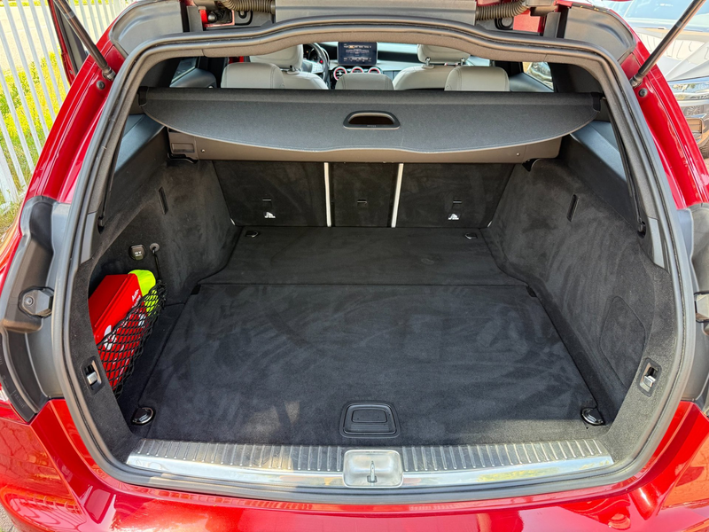 Mercedes-Benz C 250 Estate Prestige | AMG | Pano | VOL — photo 11