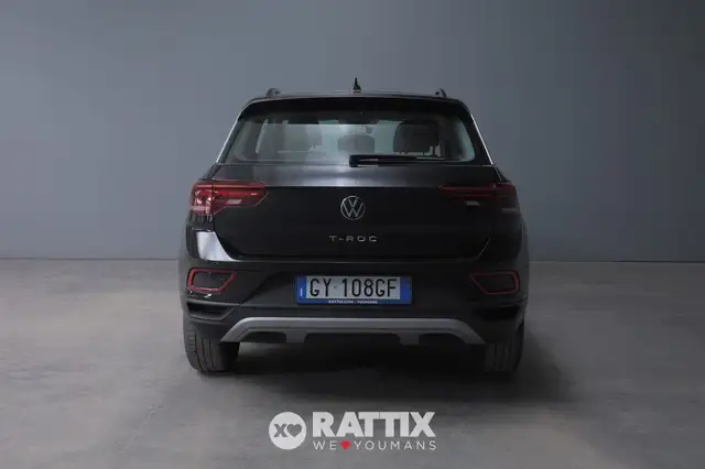 Volkswagen T-Roc view 5