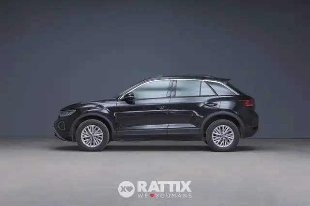 Volkswagen T-Roc view 2