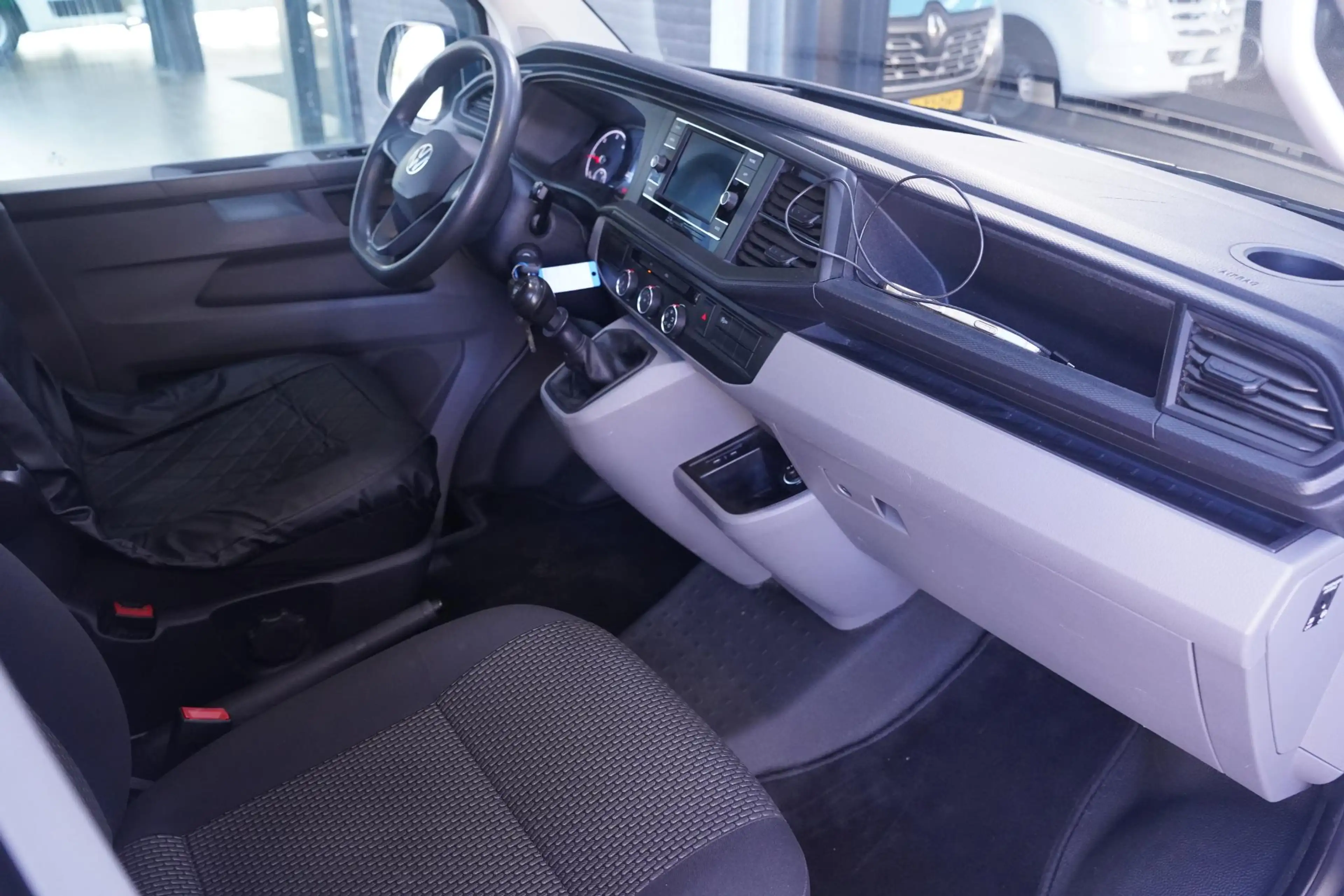 Volkswagen T6.1 Transporter 2.0 TDI 110 pk L2H1 Airco, Two Tone Groen / Wit Cr — photo 22