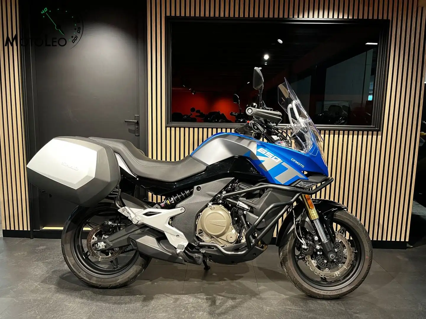 CFMOTO 650 MT Blauw - 1