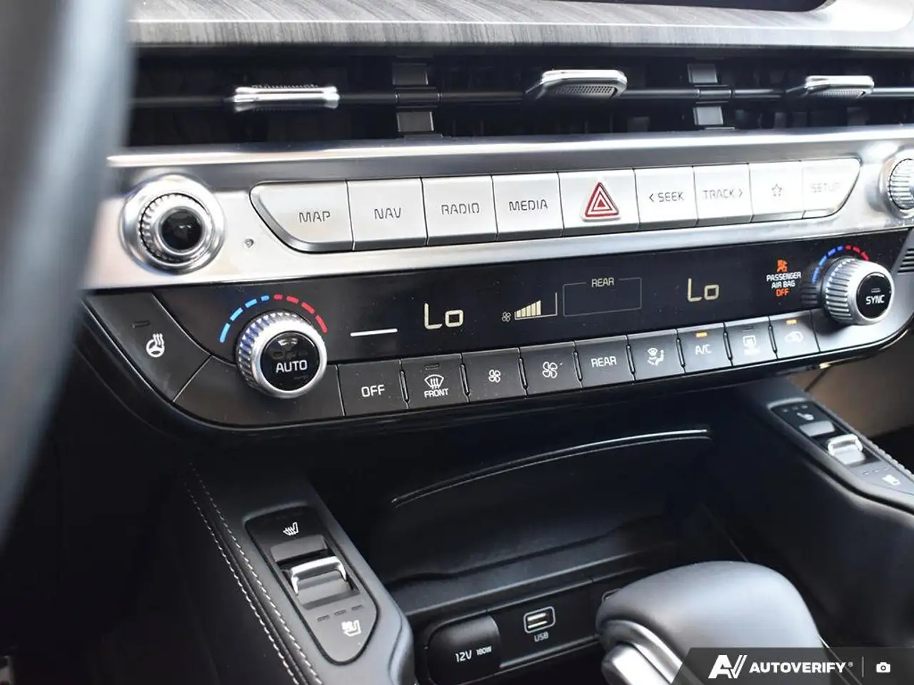 Kia Telluride снимка Kia Telluride