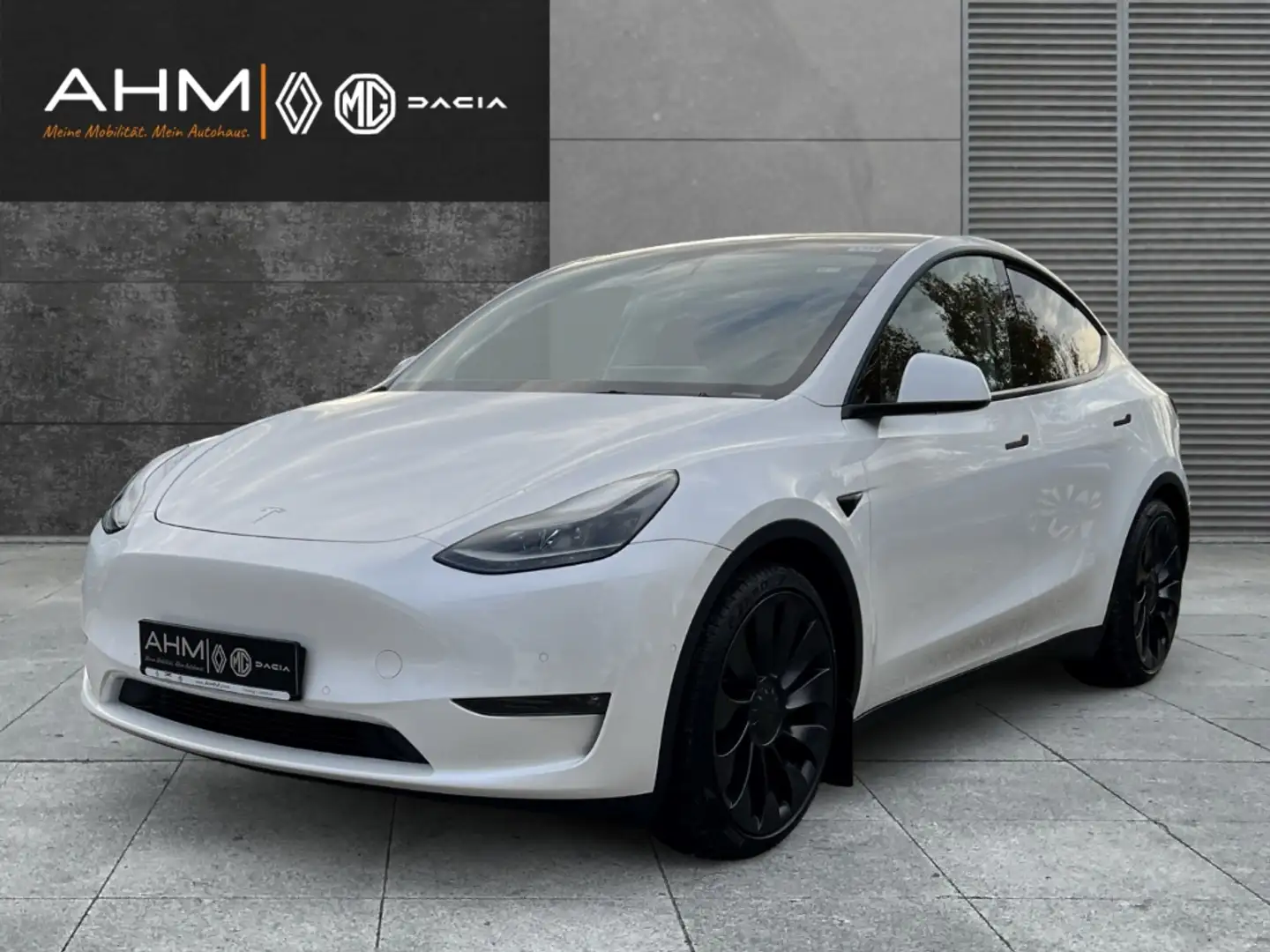 Tesla Model Y PERFORMANCE Dual AWD * MwSt. ausweisbar Weiß - 1