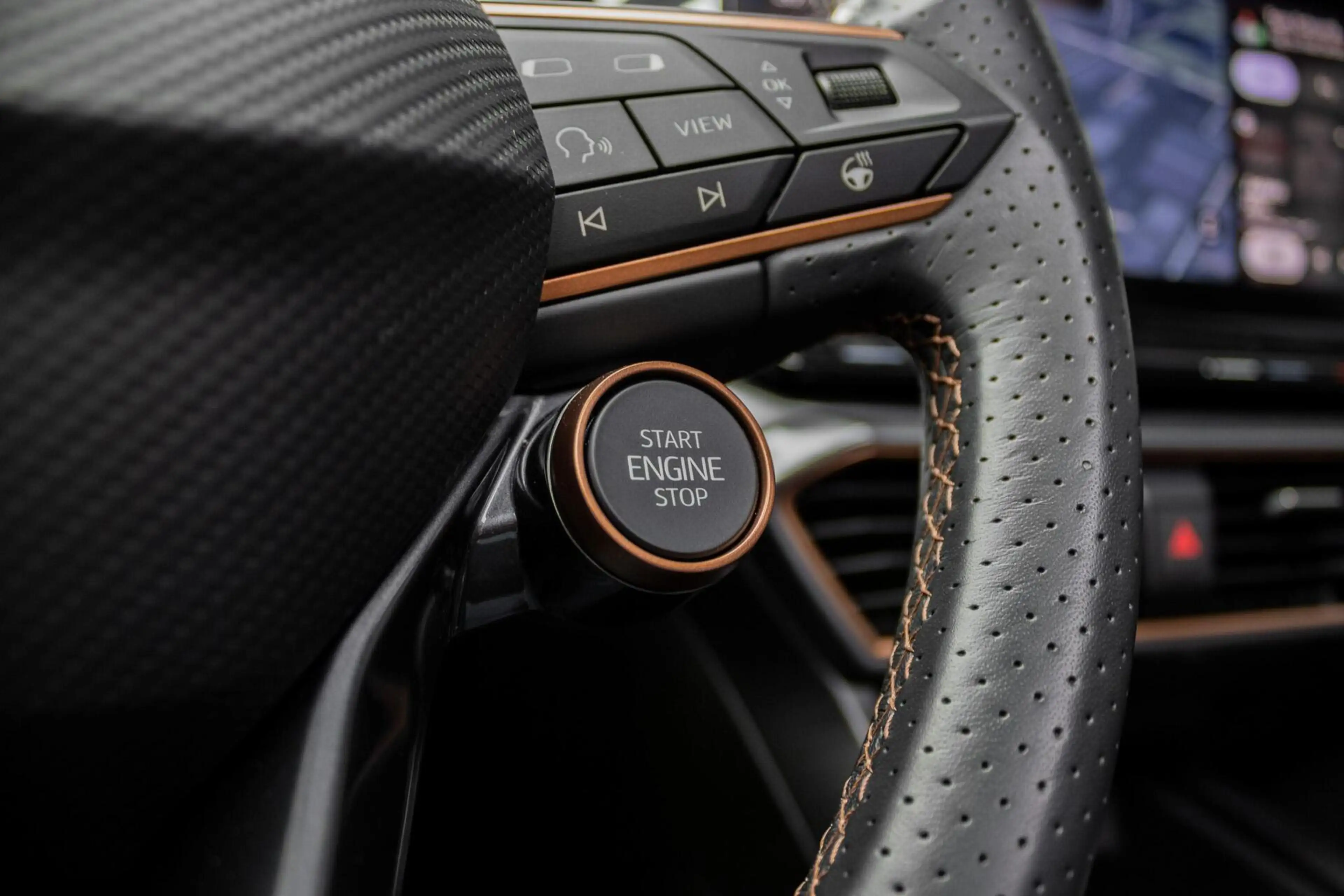 CUPRA Formentor 1.4 e-Hybrid VZ-Performance | PANO | SCHAALSTOELEN — photo 44