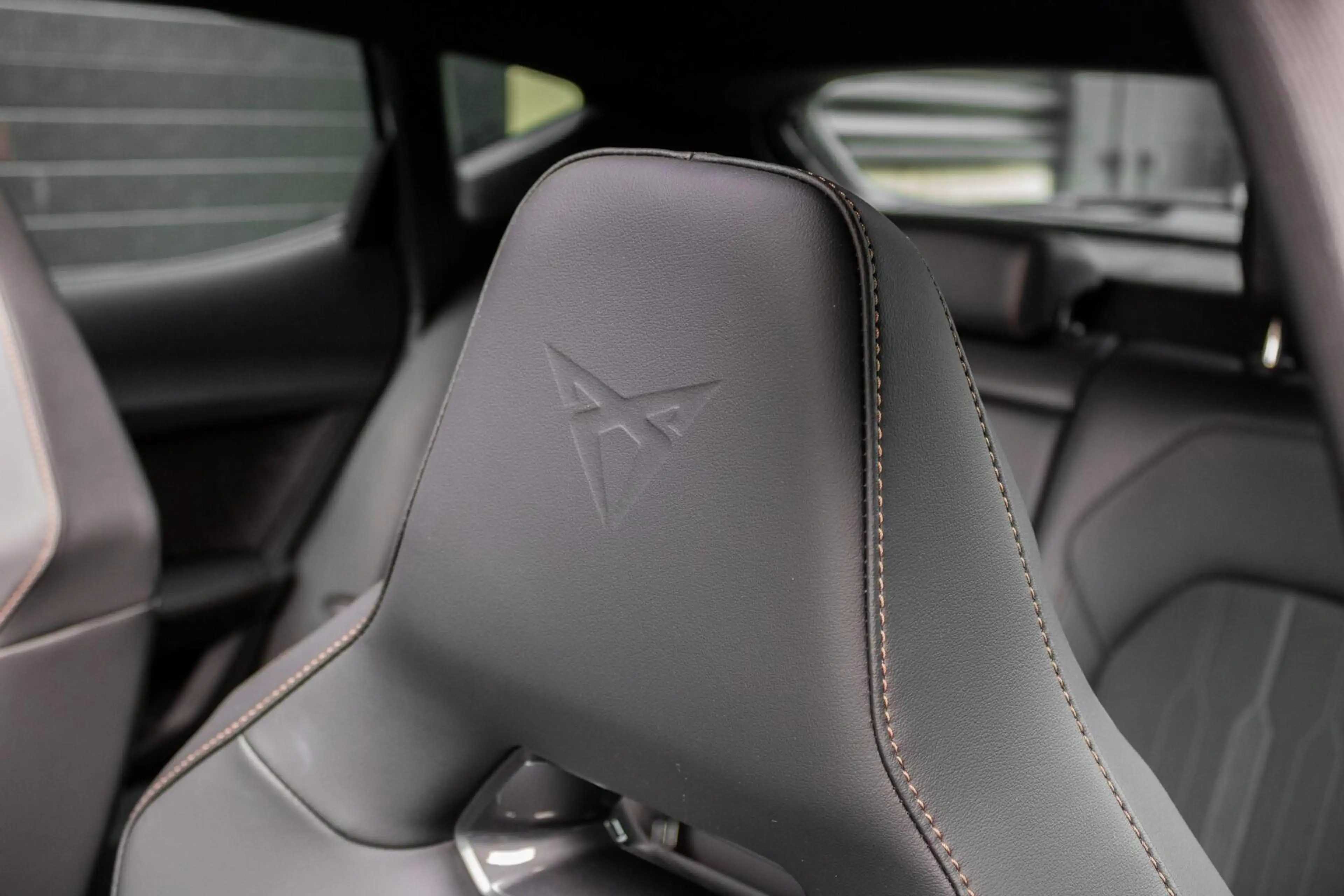CUPRA Formentor 1.4 e-Hybrid VZ-Performance | PANO | SCHAALSTOELEN — photo 36