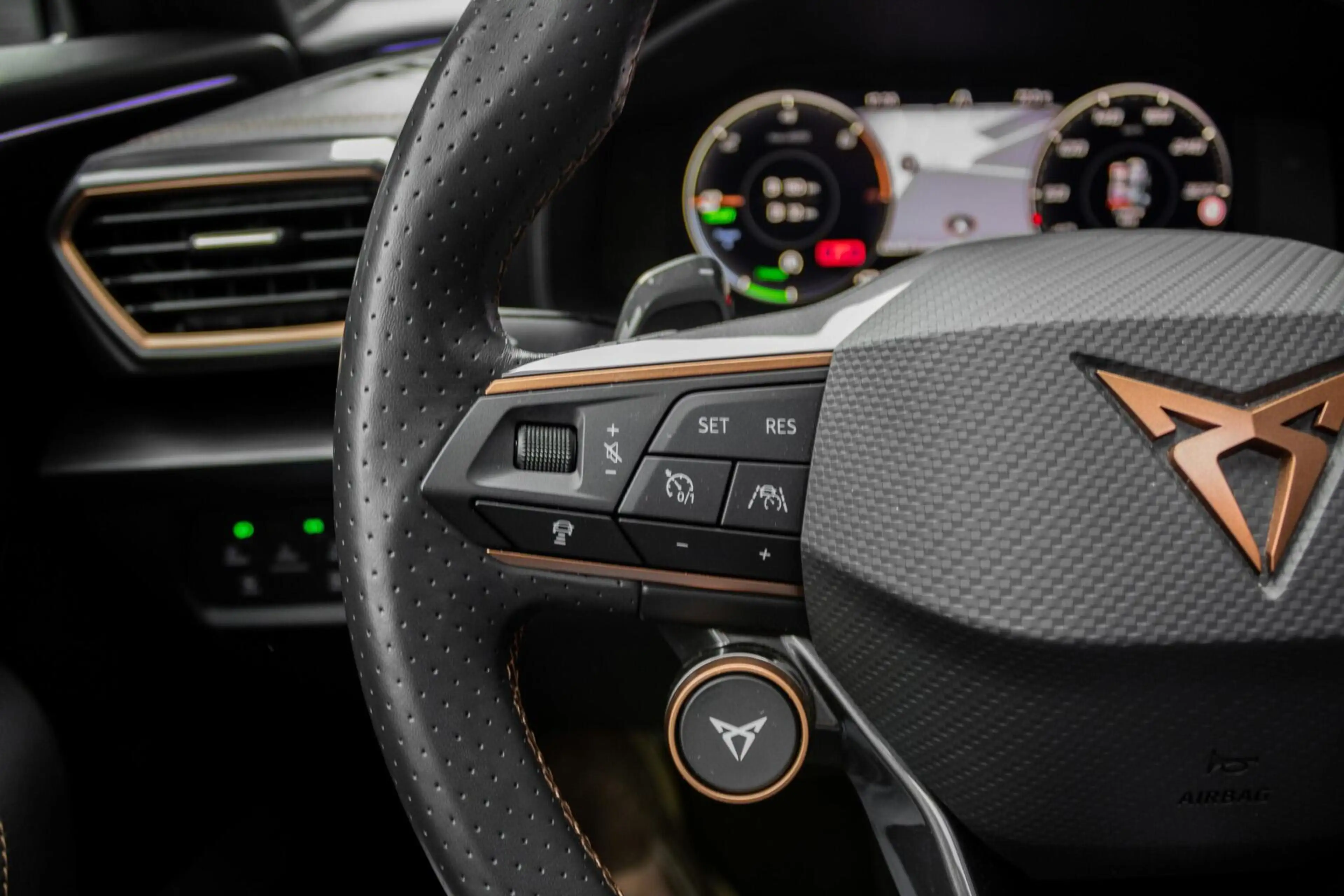 CUPRA Formentor 1.4 e-Hybrid VZ-Performance | PANO | SCHAALSTOELEN — photo 41