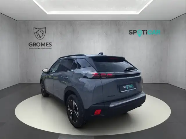 Peugeot 2008 view 5
