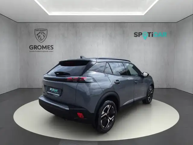 Peugeot 2008 view 3