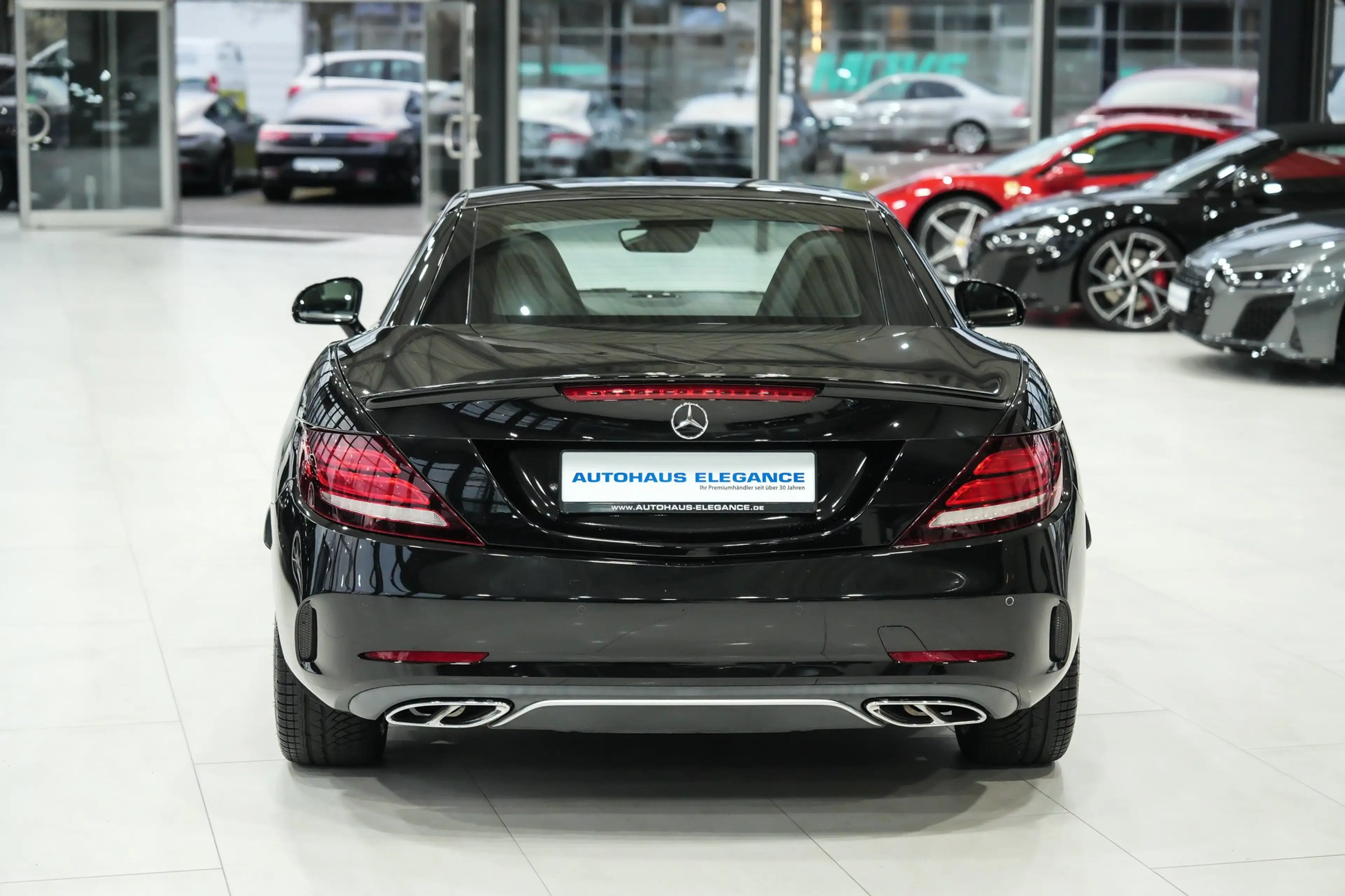 Mercedes-Benz SLC 43 AMG Roadster*SPORT-FAHRWERK*NAPPA*PANO* — photo 6