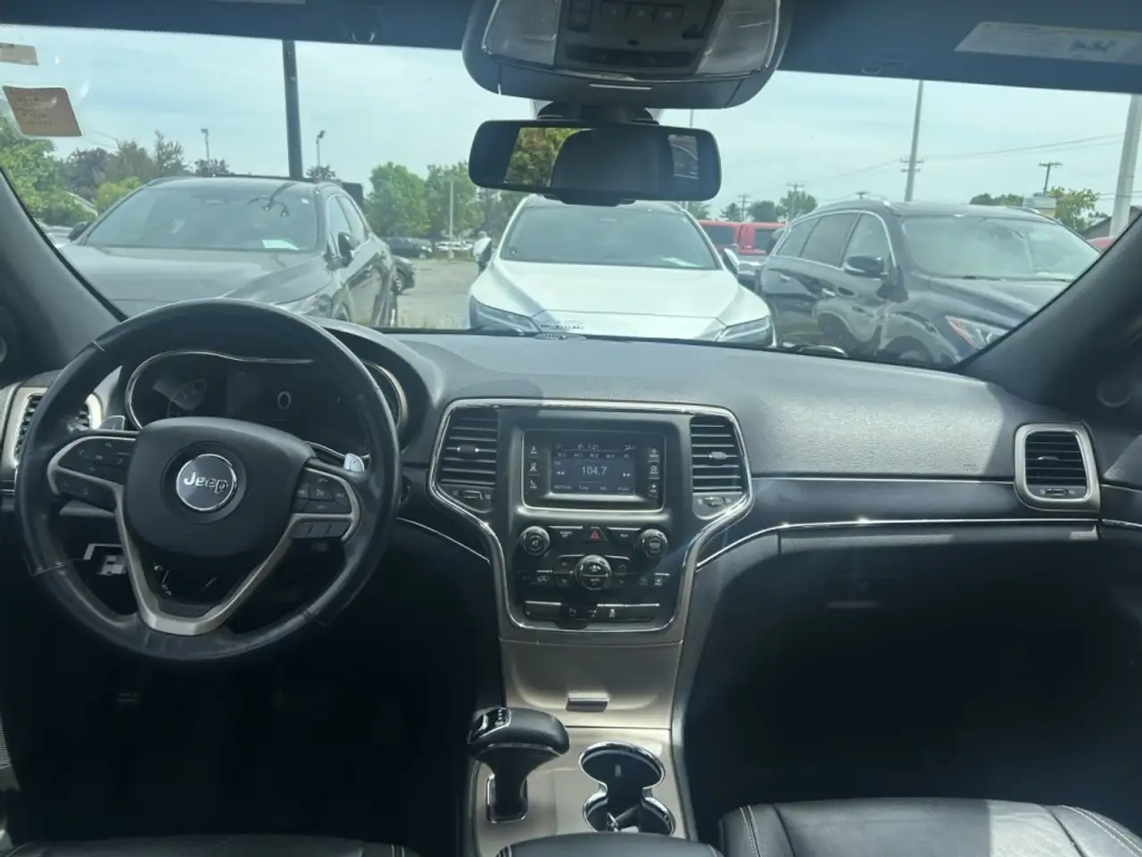 Jeep Grand Cherokee снимка Jeep Grand Cherokee