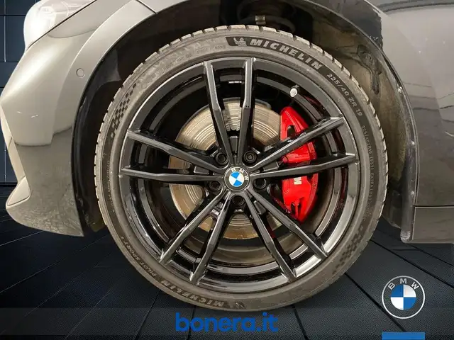 BMW 3 Series view 12