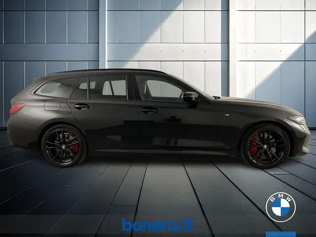 BMW 3 Series view 5