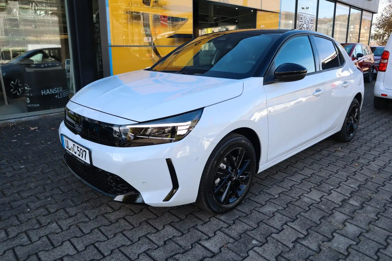 Opel Corsa F 1.2 MT6 GS, Navi, 180° Kamera Weiß - 2