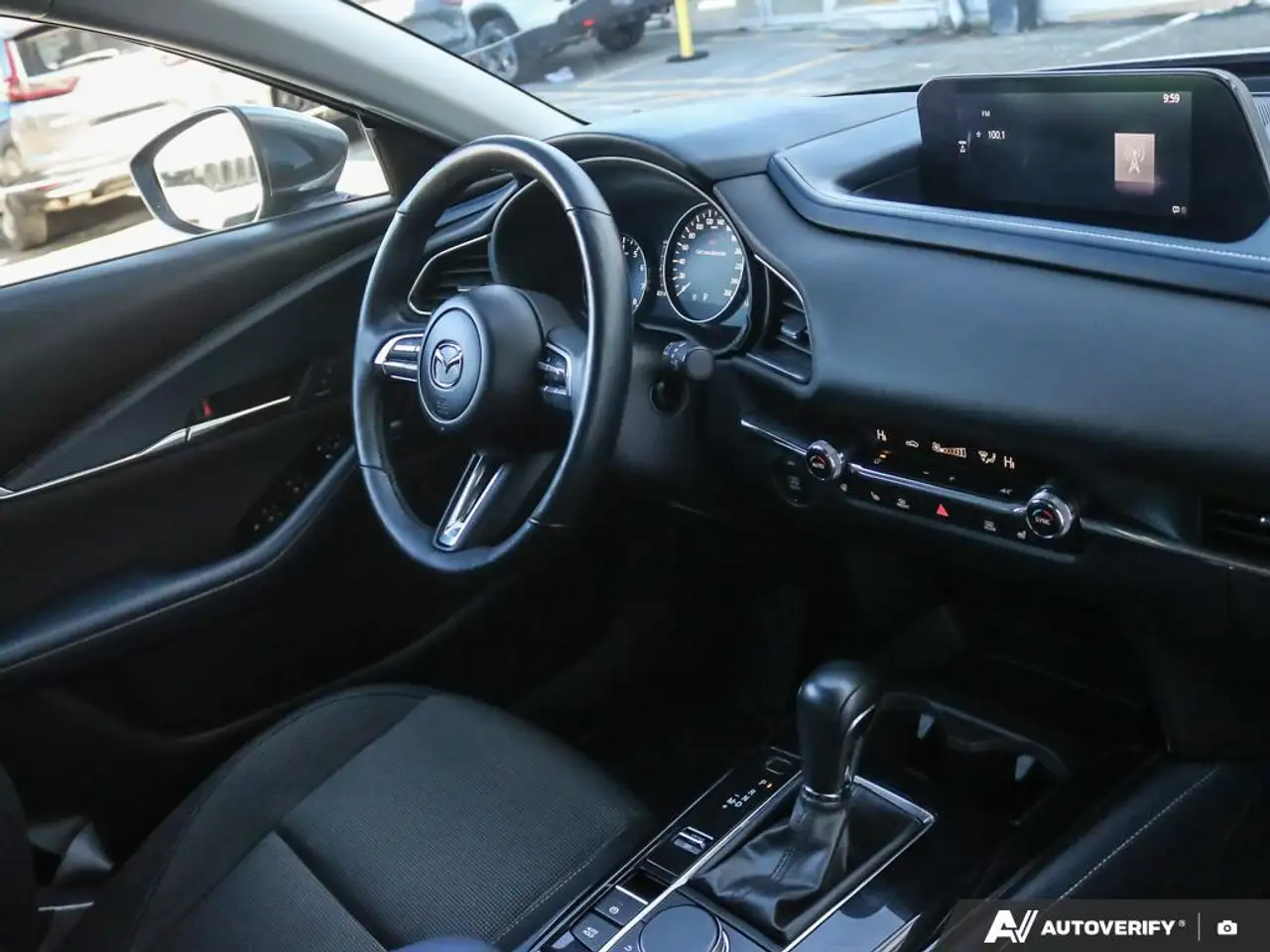 Mazda CX-30 photo Mazda CX-30