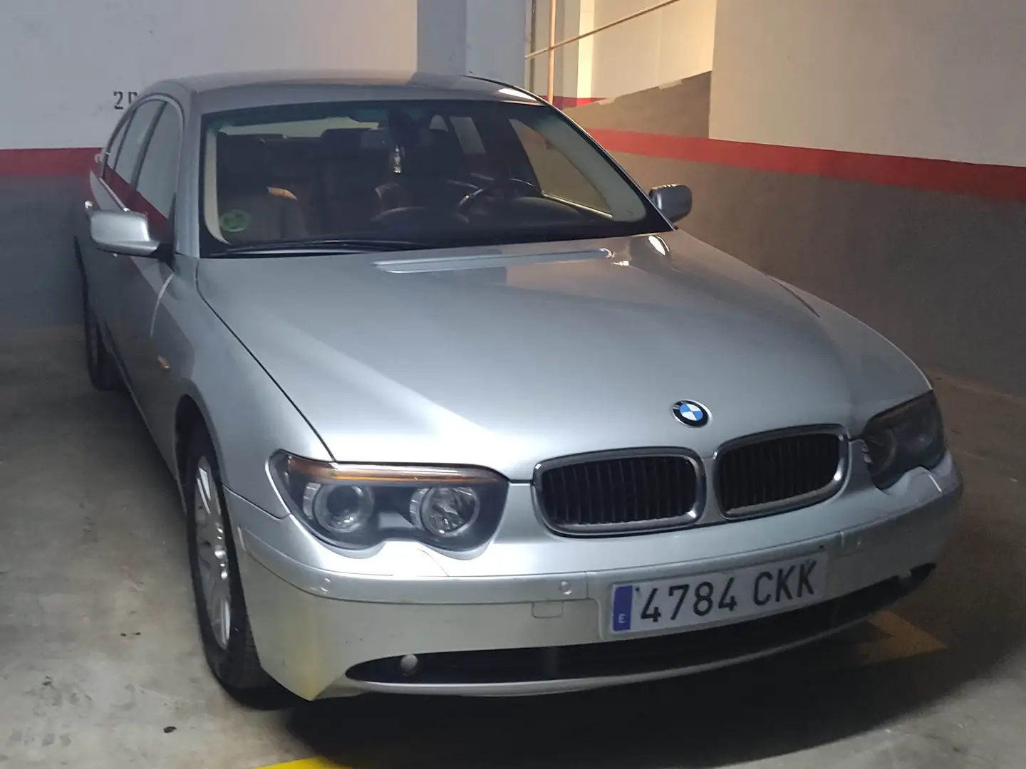 BMW 745 745i Argent - 1