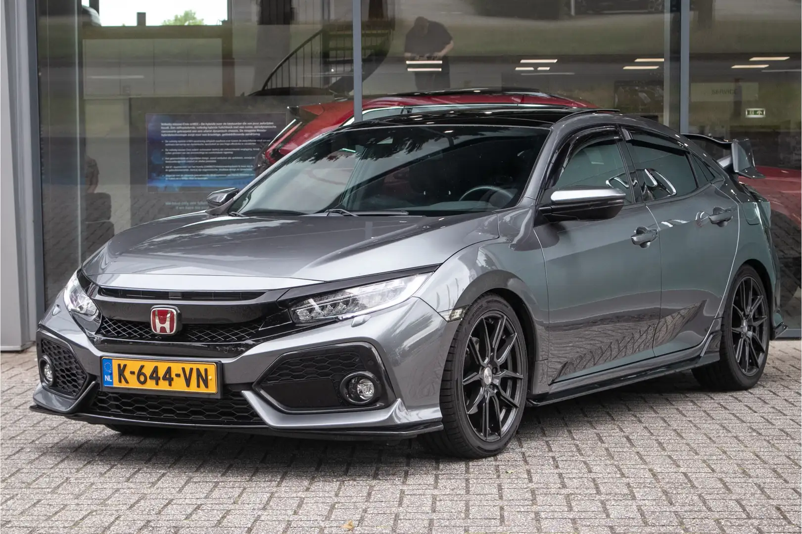 Honda Civic 1.5 i-VTEC Sport Plus All-in rijklaarprijs | Schui Grijs - 1