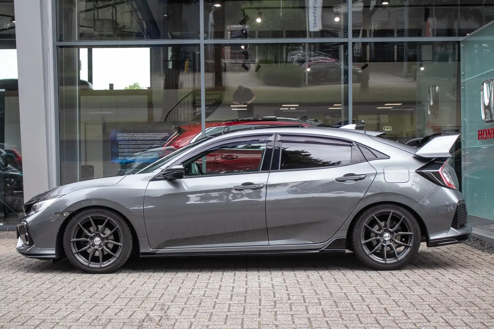 Honda Civic 1.5 i-VTEC Sport Plus All-in rijklaarprijs | Schui Grijs - 2