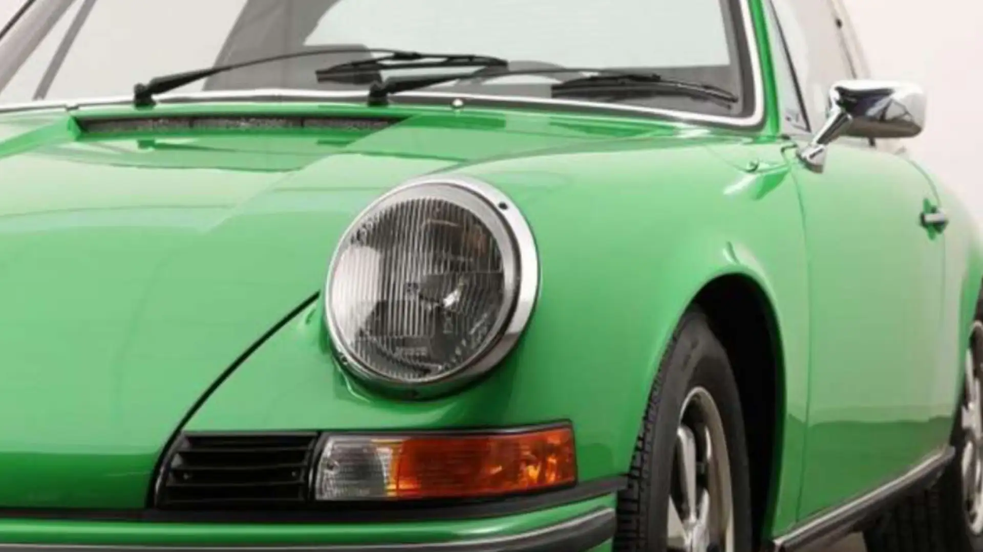 Porsche 911 2.4s targa Зелений - 1