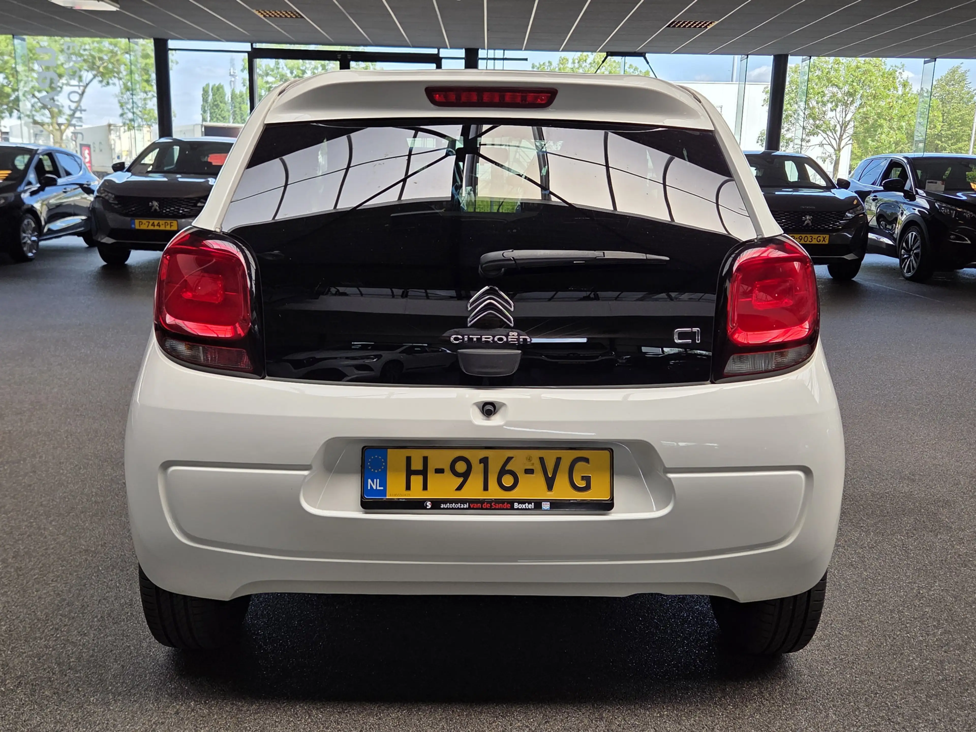 Citroen C1 1.0 VTi Feel — photo 4