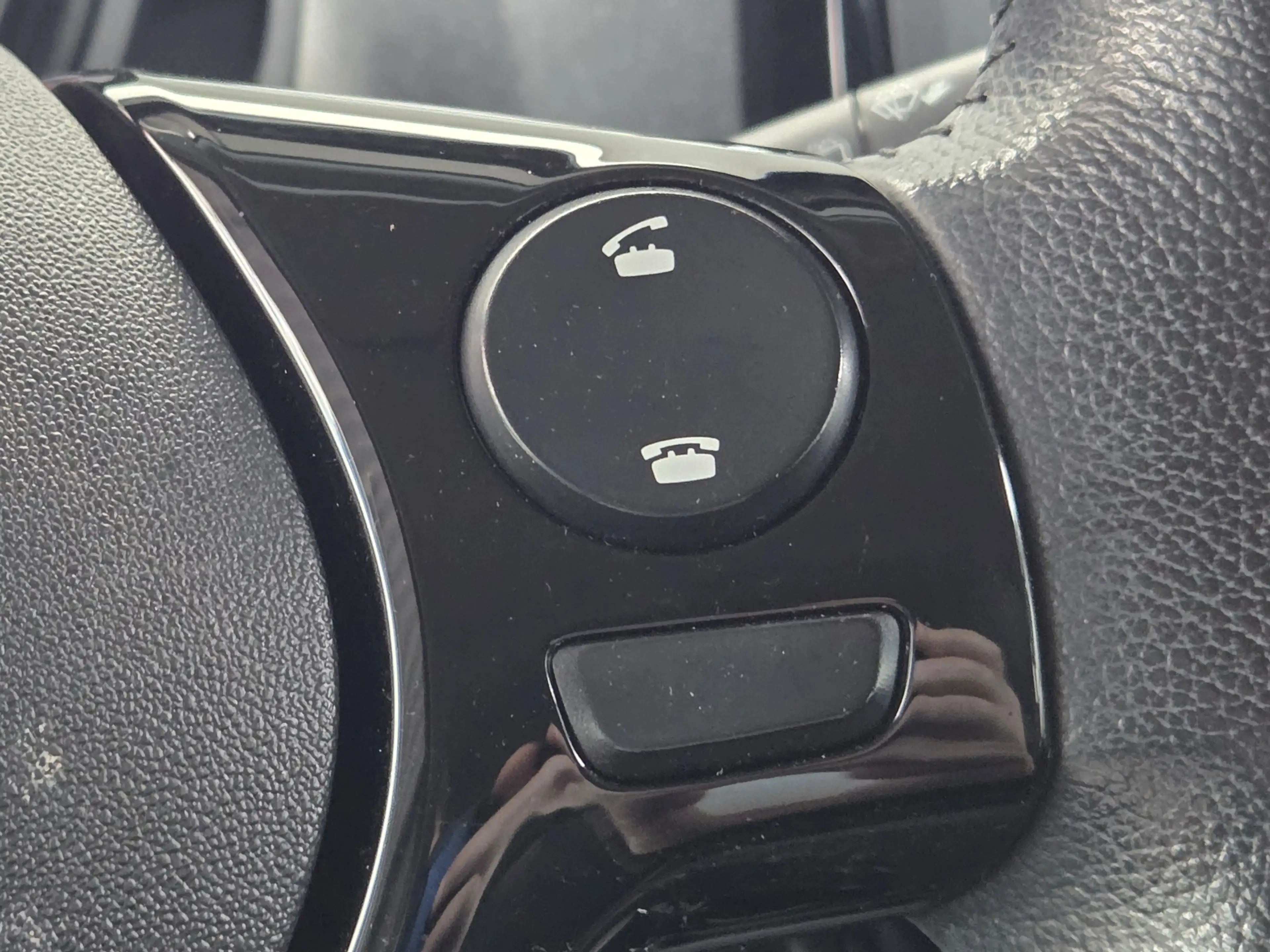 Citroen C1 1.0 VTi Feel — photo 24