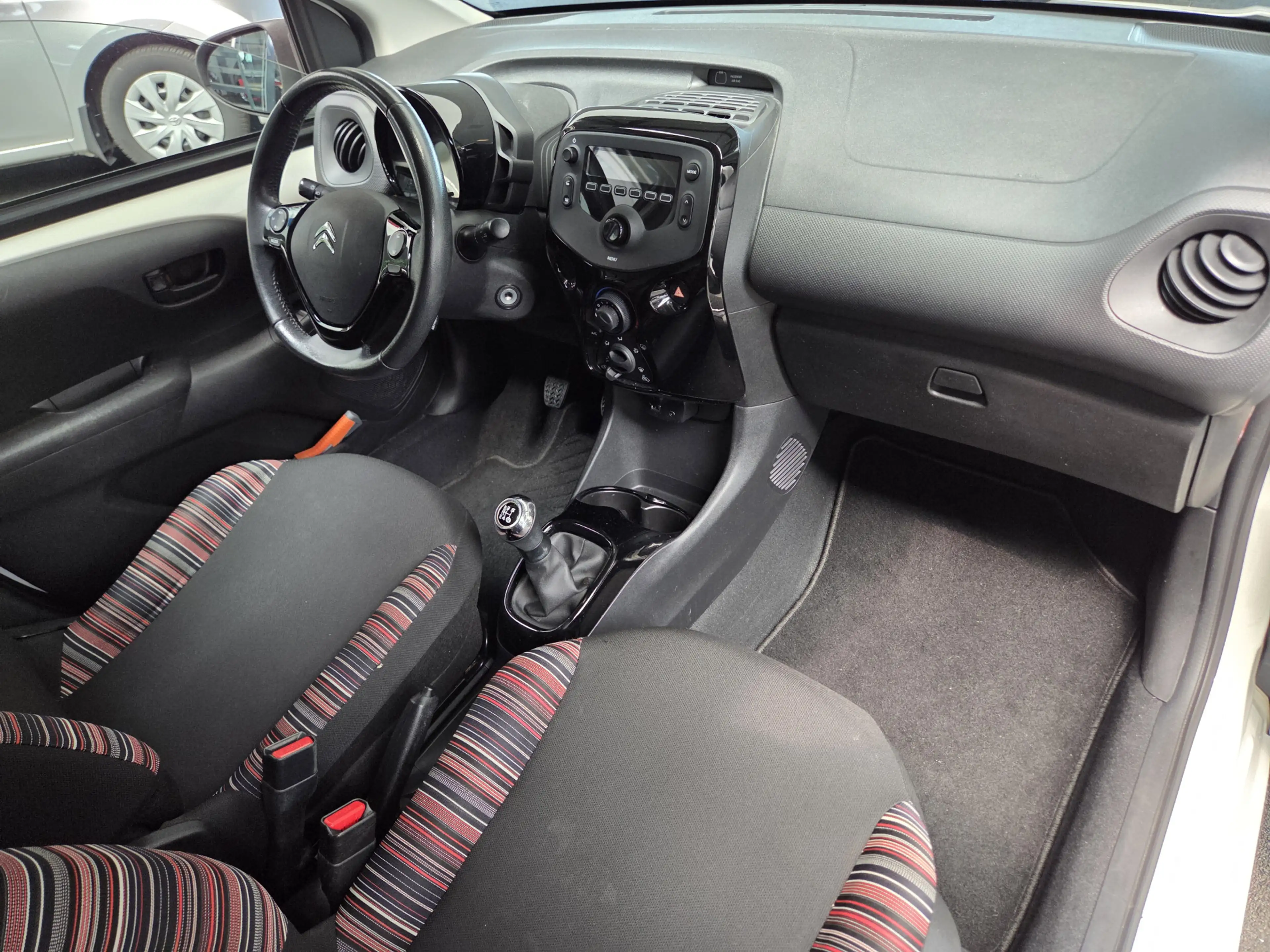 Citroen C1 1.0 VTi Feel — photo 15