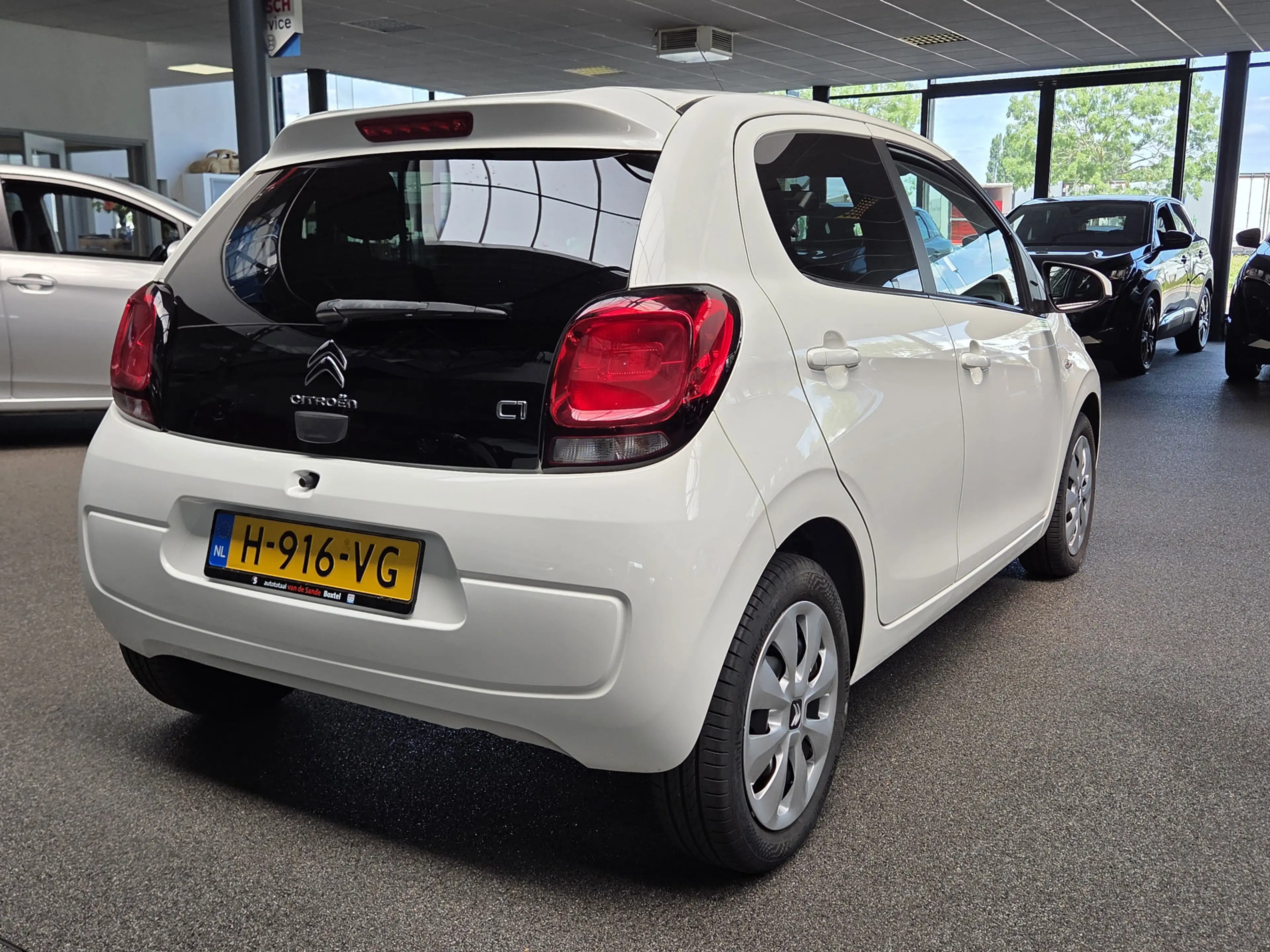 Citroen C1 1.0 VTi Feel — photo 5