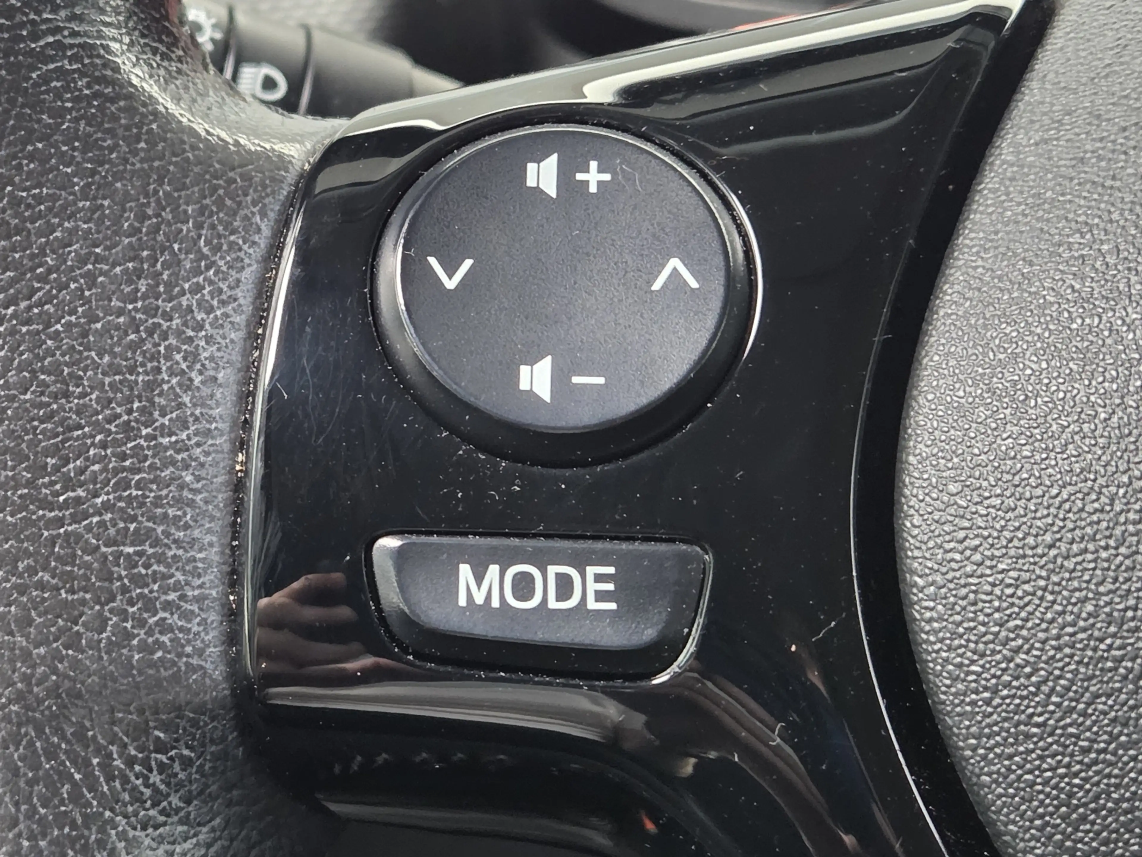 Citroen C1 1.0 VTi Feel — photo 23