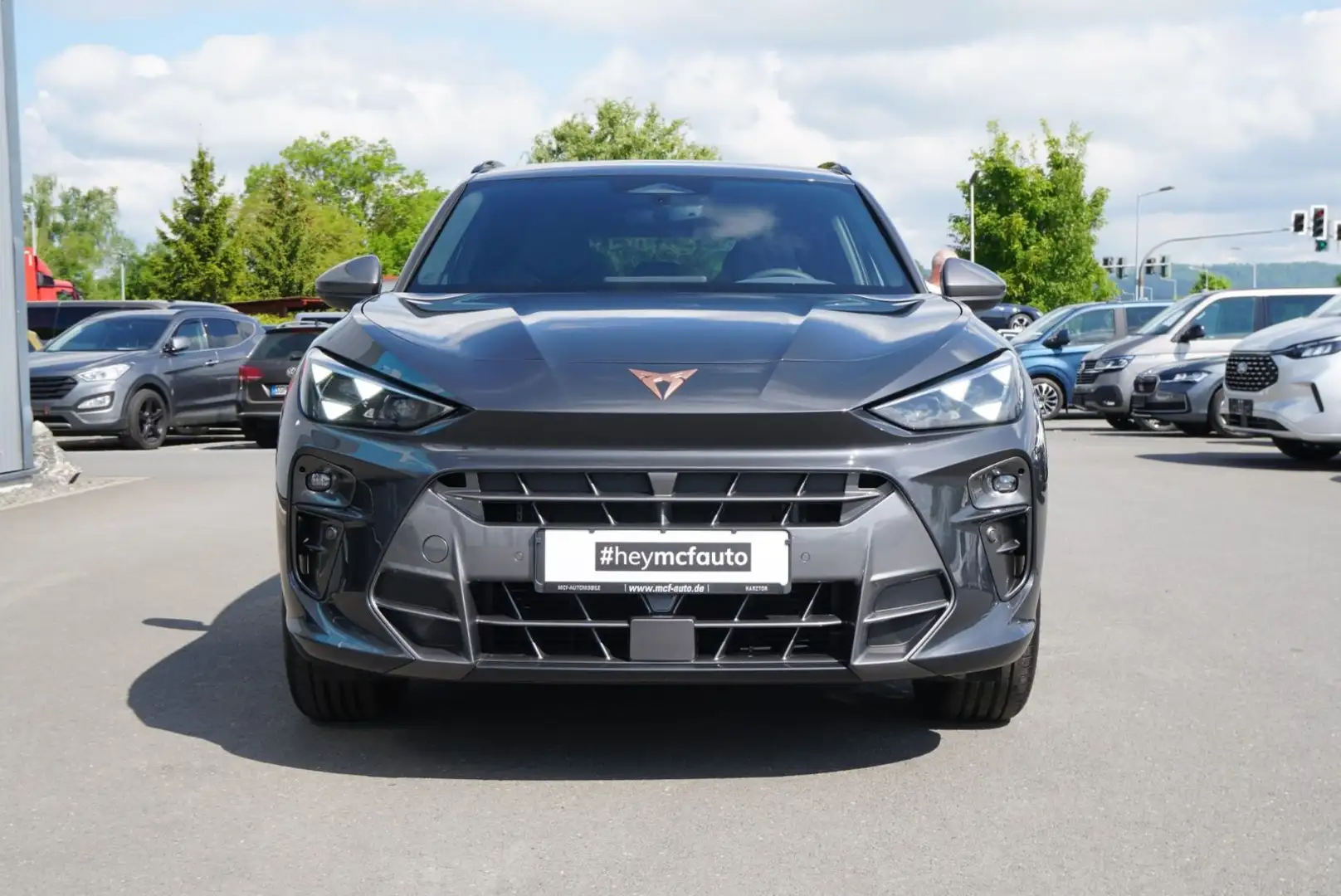 CUPRA Terramar 1.5 DSG eTSI *18Zoll*LED*Matrix*ACC* Gris - 2