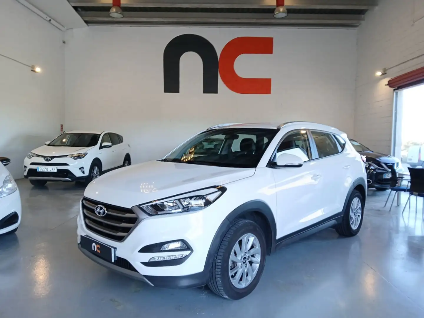 Hyundai TUCSON 1.7CRDI BD Link 4x2 115 Weiß - 1