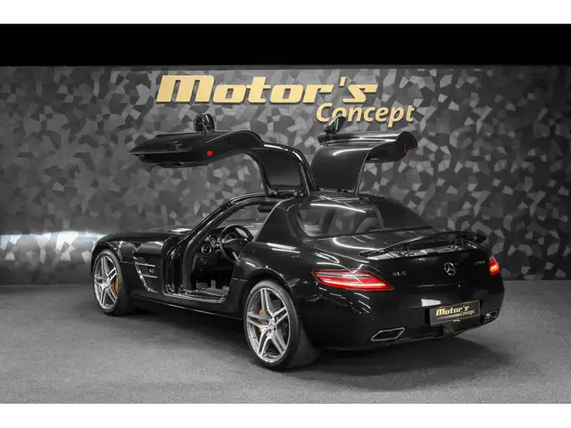 Mercedes-Benz SLS view 7