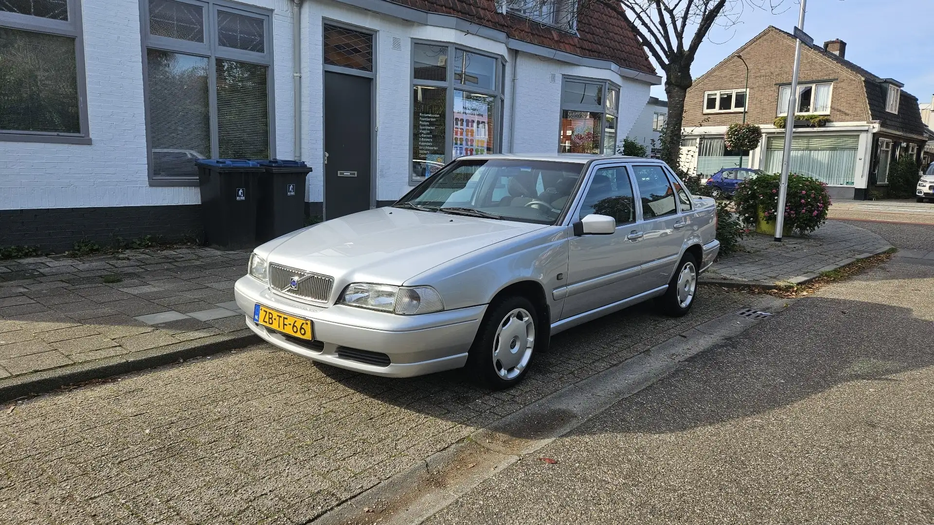 Volvo S70 2.0 Luxury-Line Grijs - 2