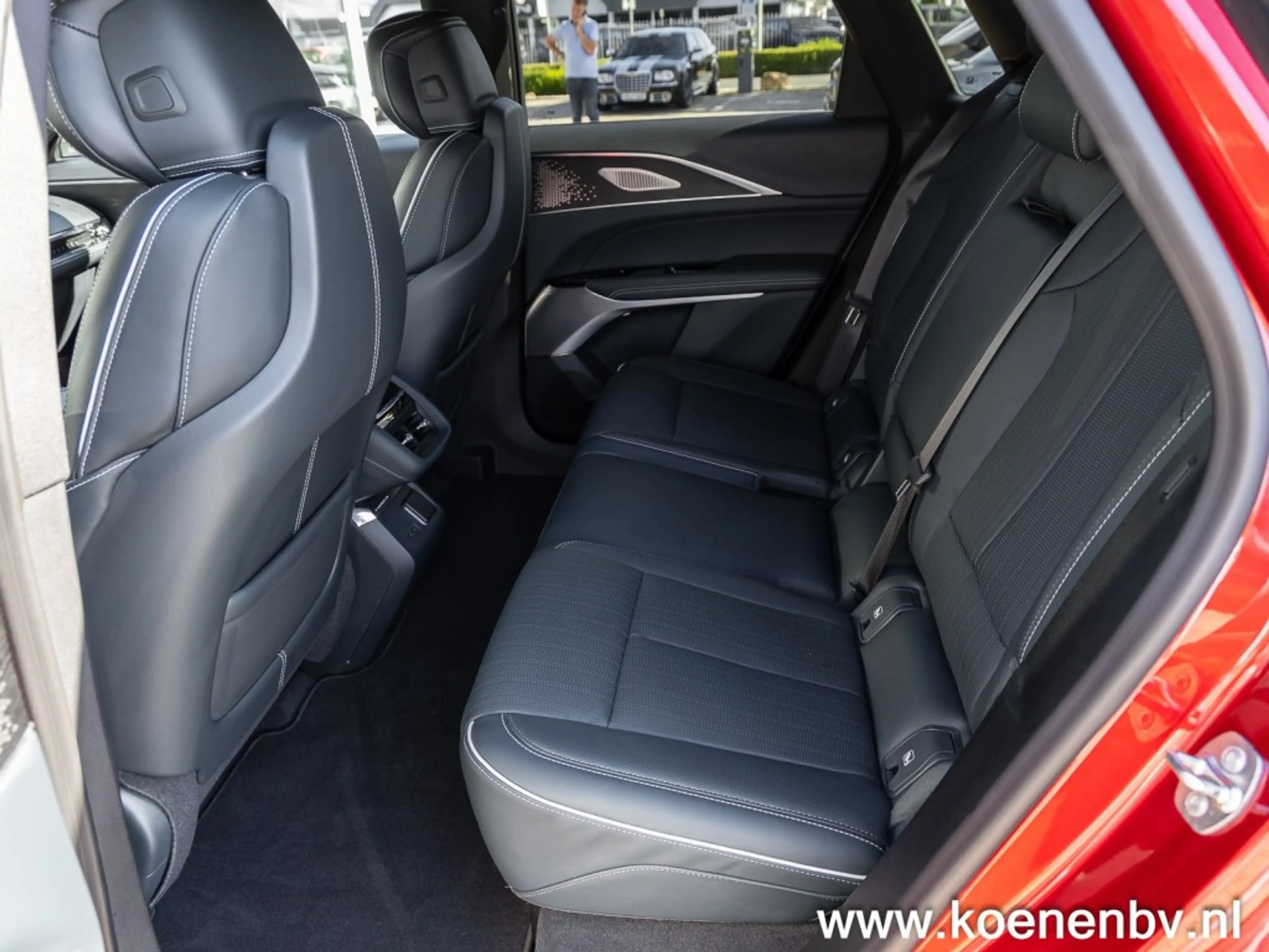 Cadillac Lyriq Luxury Level 3 600 E4 AWD 528PK EV/ 530 KM WLTP Ac — photo 35