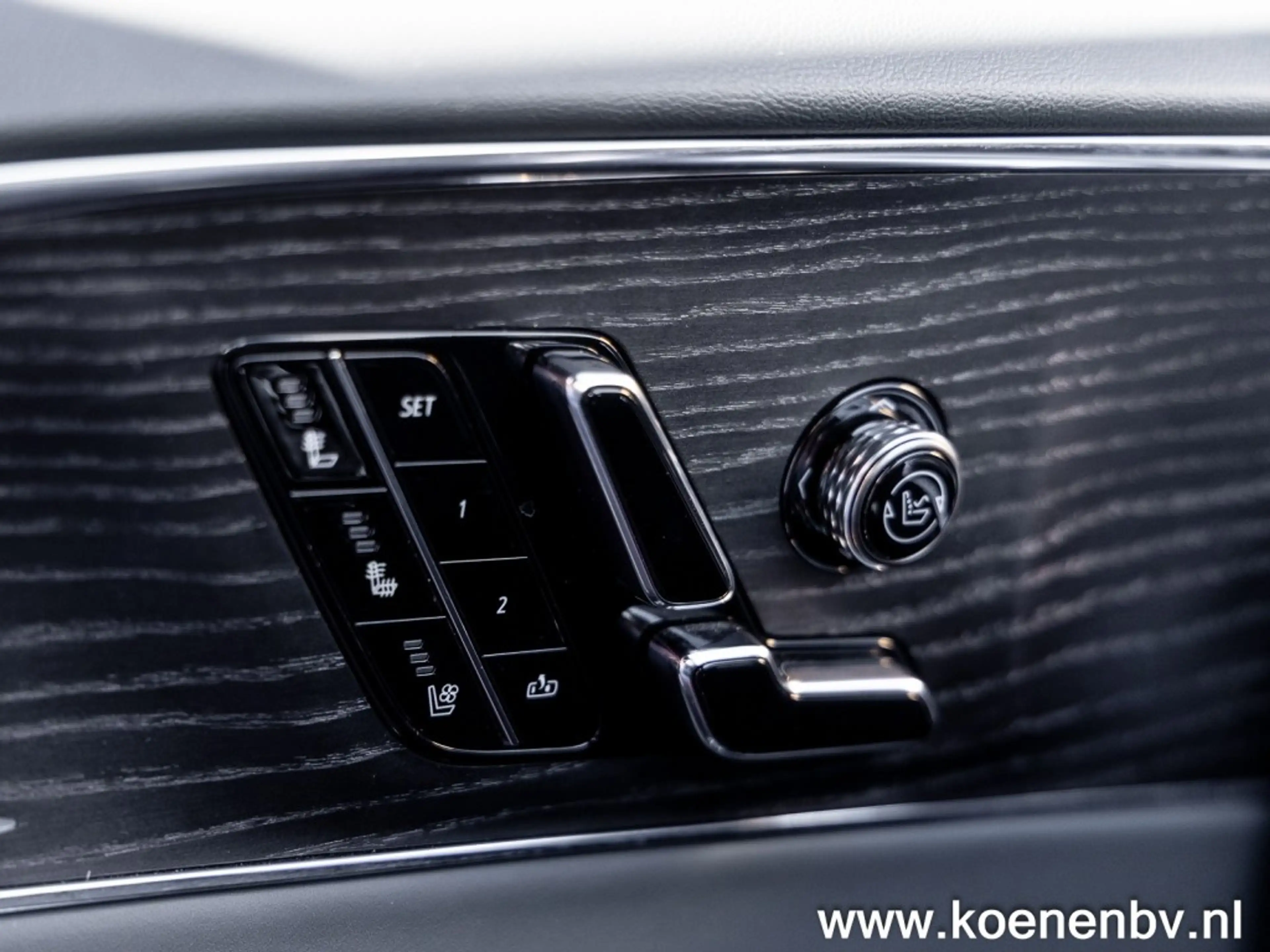 Cadillac Lyriq Luxury Level 3 600 E4 AWD 528PK EV/ 530 KM WLTP Ac — photo 40