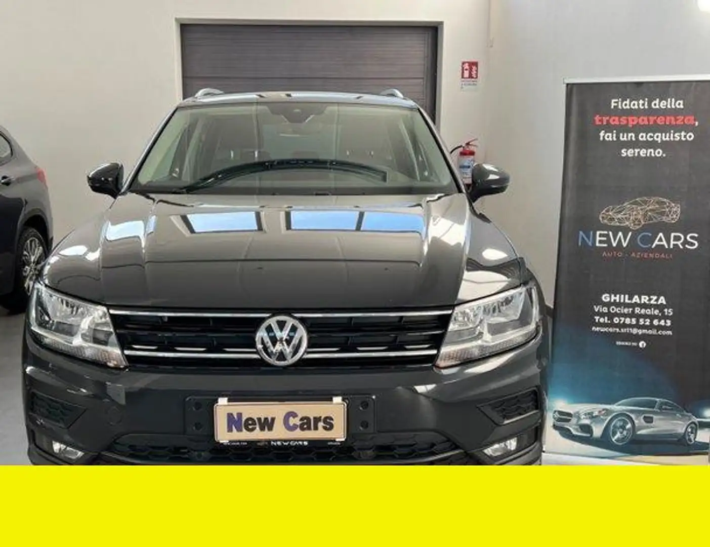 Volkswagen Tiguan - 1