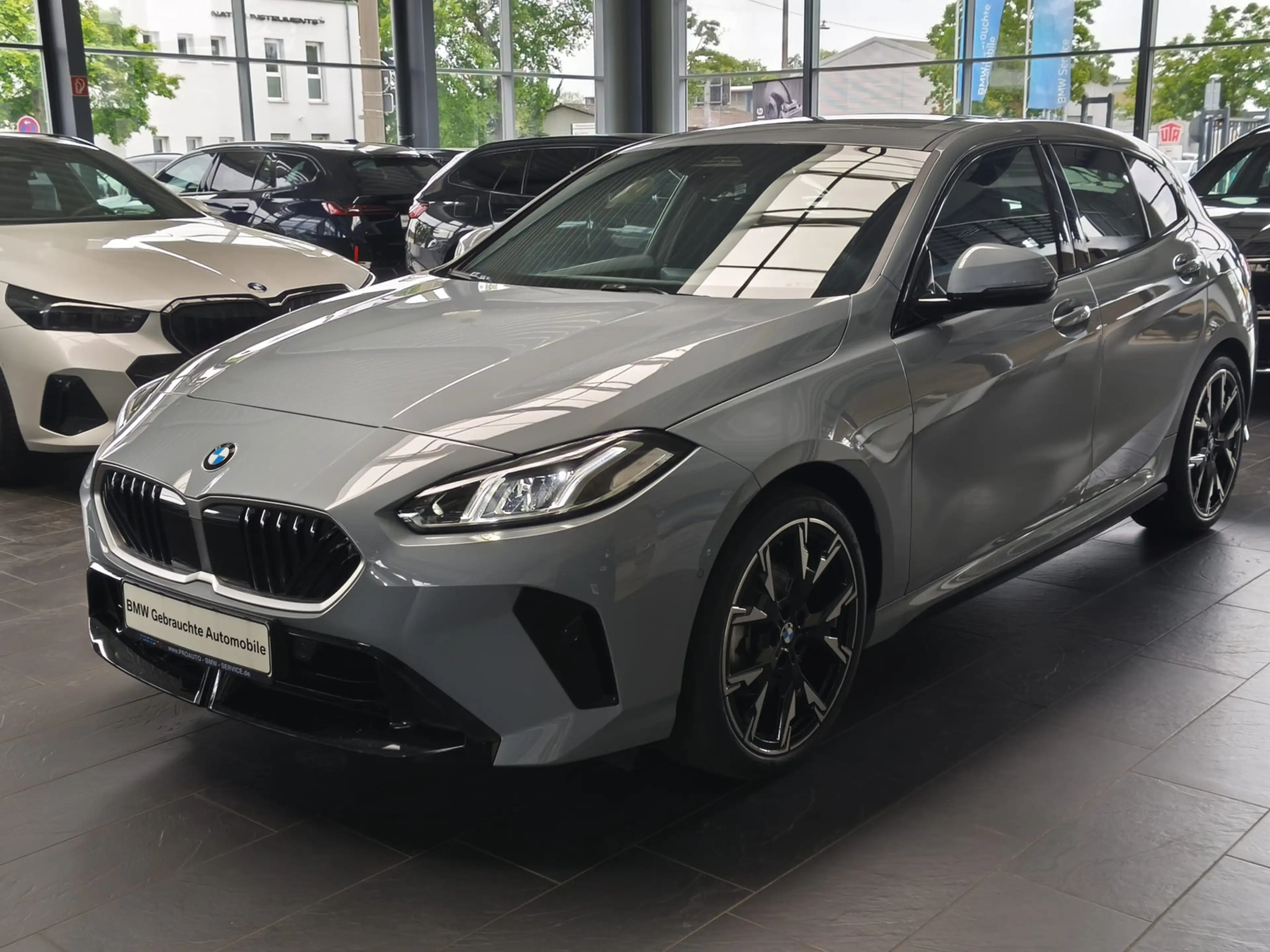 BMW 120 i M Sport PANO/Dr.As+/19"/ACC — photo 3