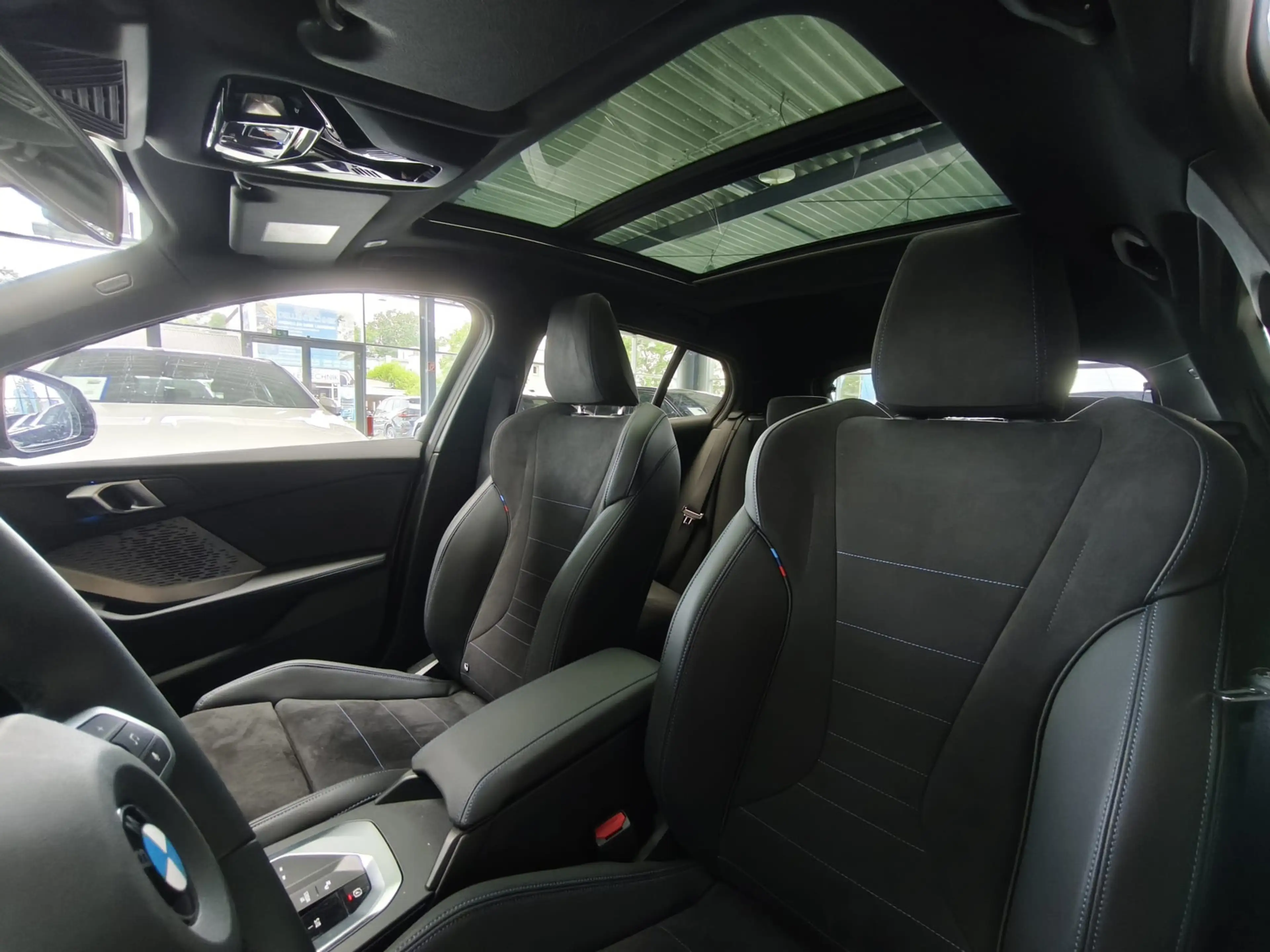 BMW 120 i M Sport PANO/Dr.As+/19"/ACC — photo 9