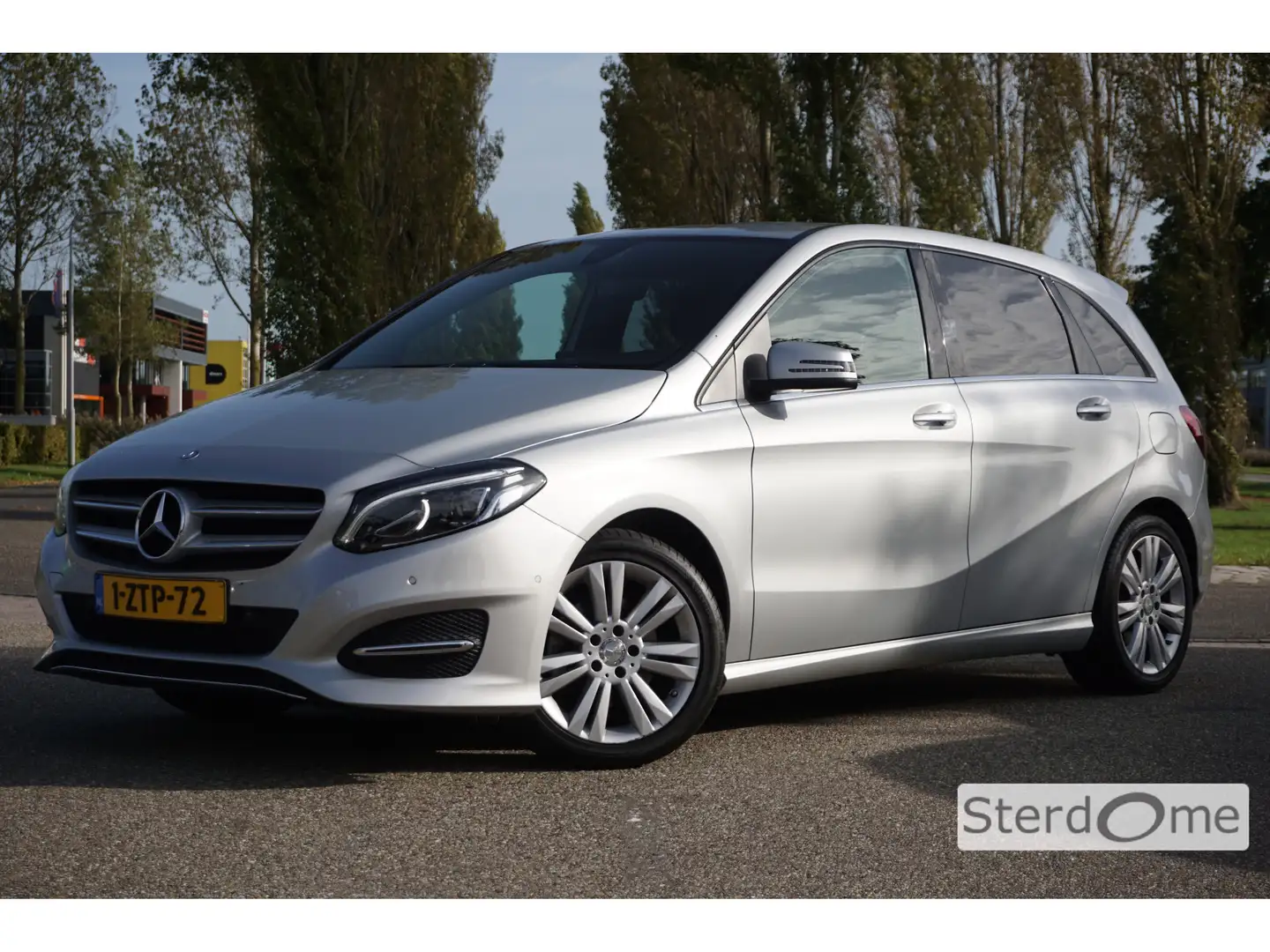 Mercedes-Benz B 180 AMBITION Style l Facelift uitvoering l Xenon l PTS Grey - 1