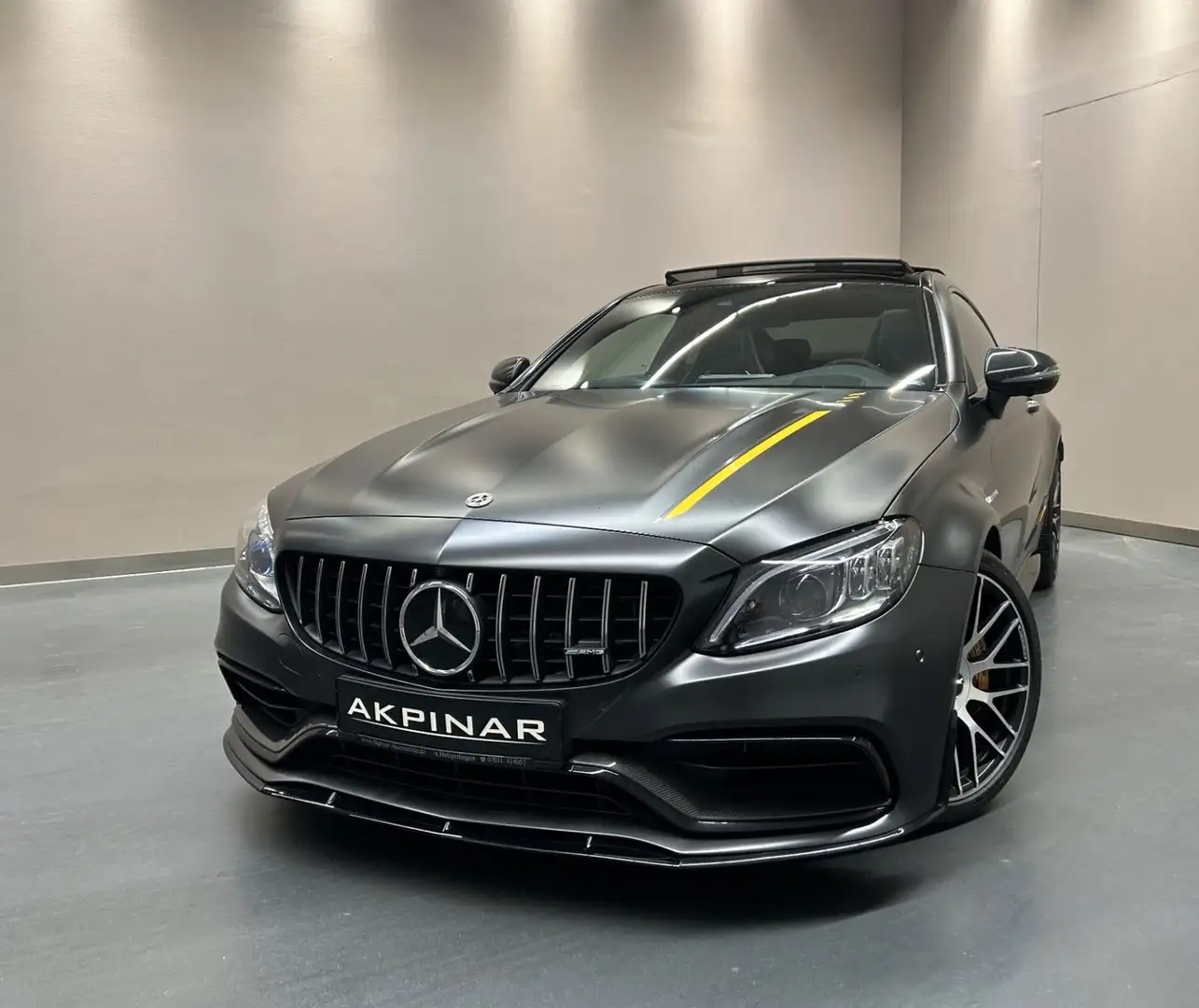 Mercedes-Benz C 63 AMG C63 S Coupe AMG *FINAL EDITION "1of499"* Grijs - 1