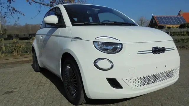 2023 Fiat 500 in White for sale