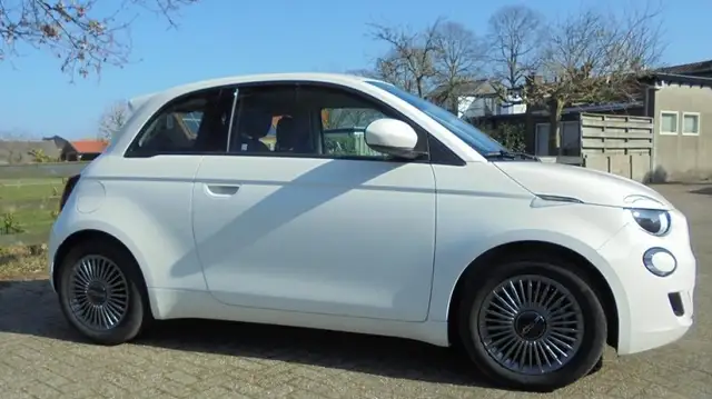 Fiat 500 view 5