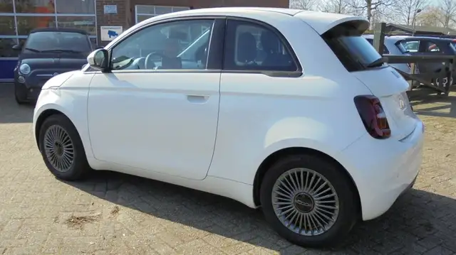 Fiat 500 view 4