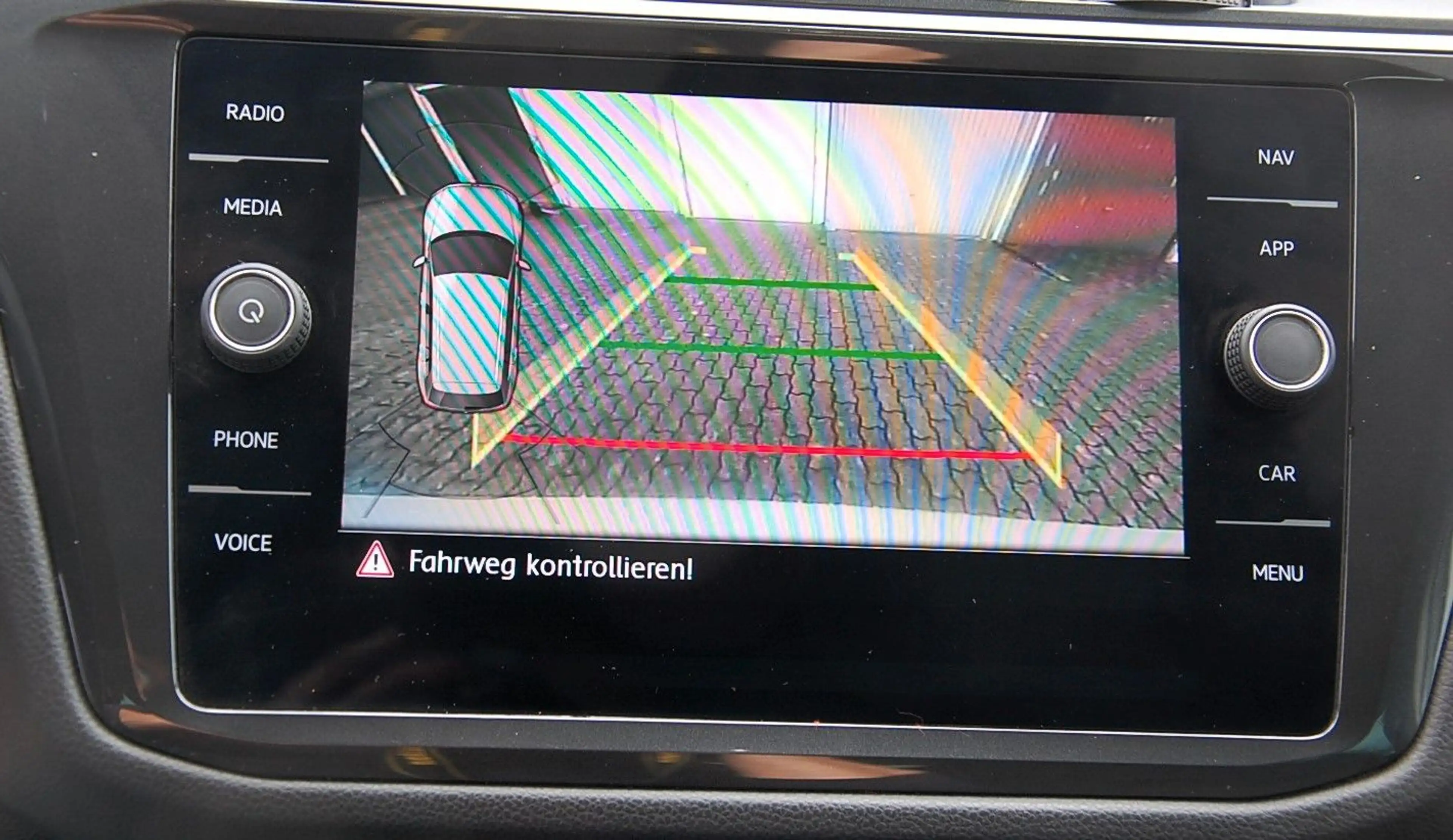 Volkswagen Tiguan 2.0 TDI 4Motion R Line Kamera Virtual ACC — photo 12