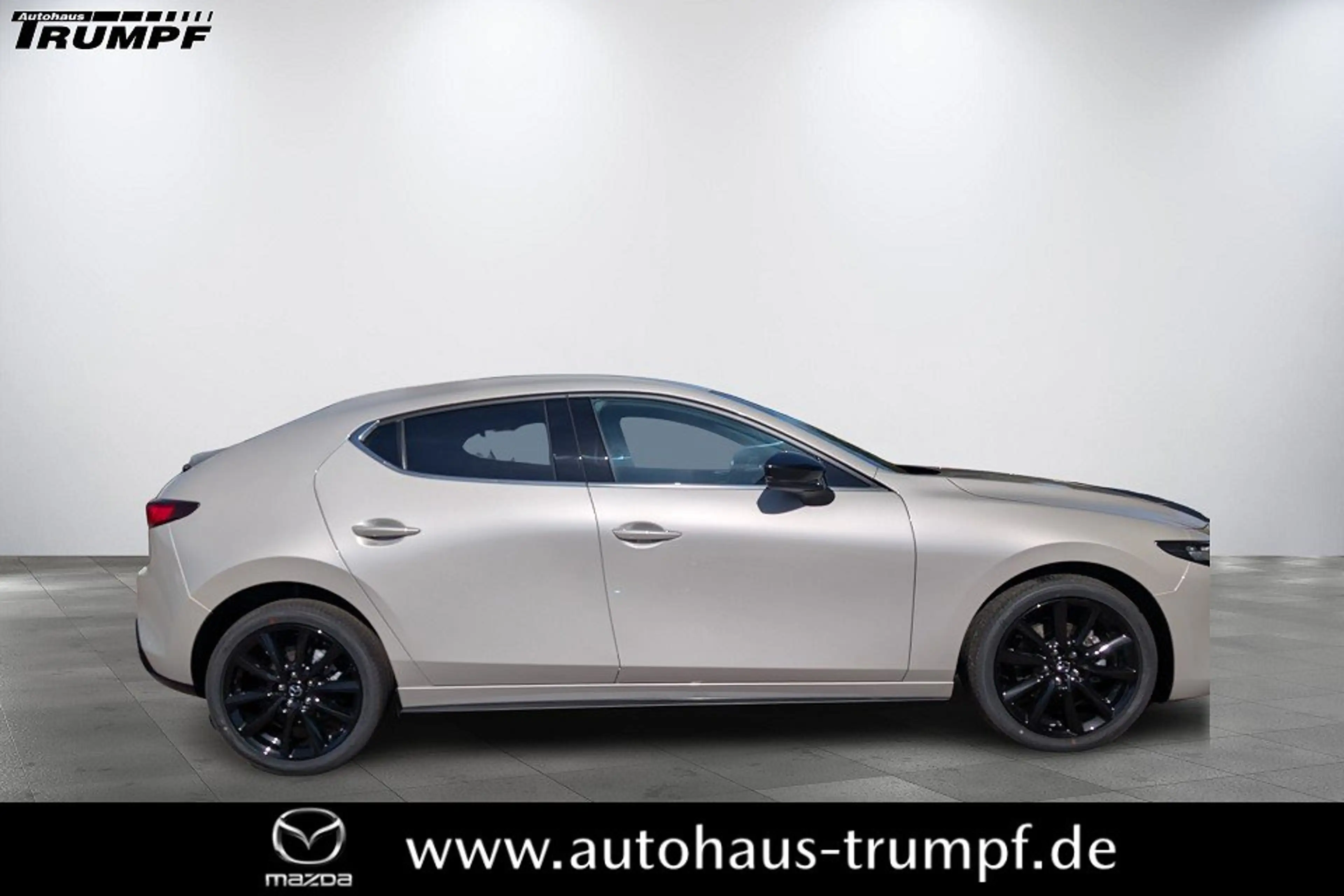 Mazda 3 2.5L e-SKYACTIV G 140ps — photo 3
